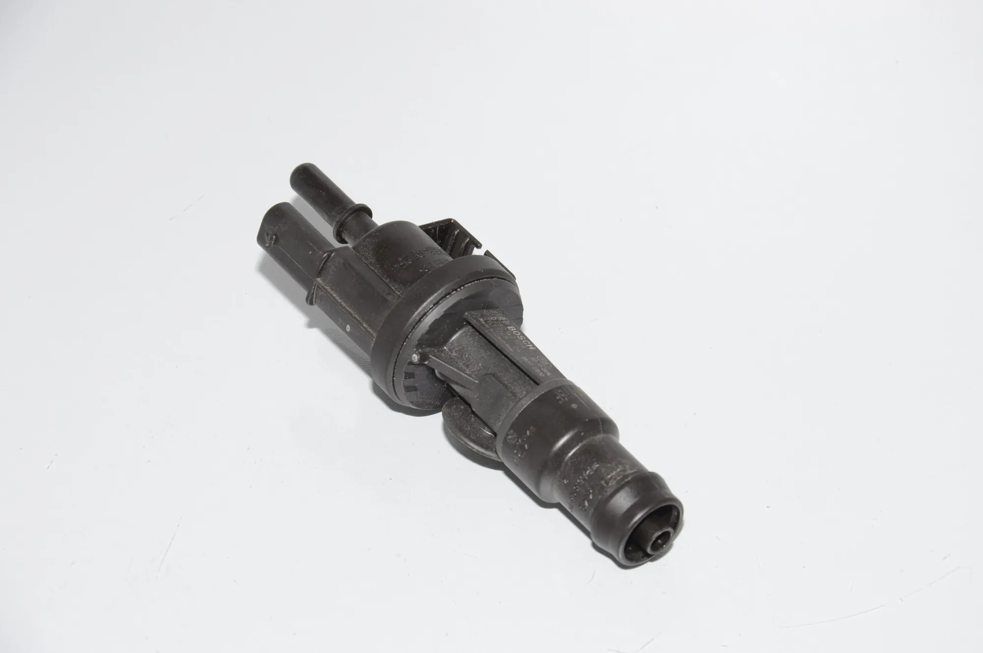 Vacuum Valve – OEM 0280142529 · BMW i3 (I01) Hybrid 2014 – 3
