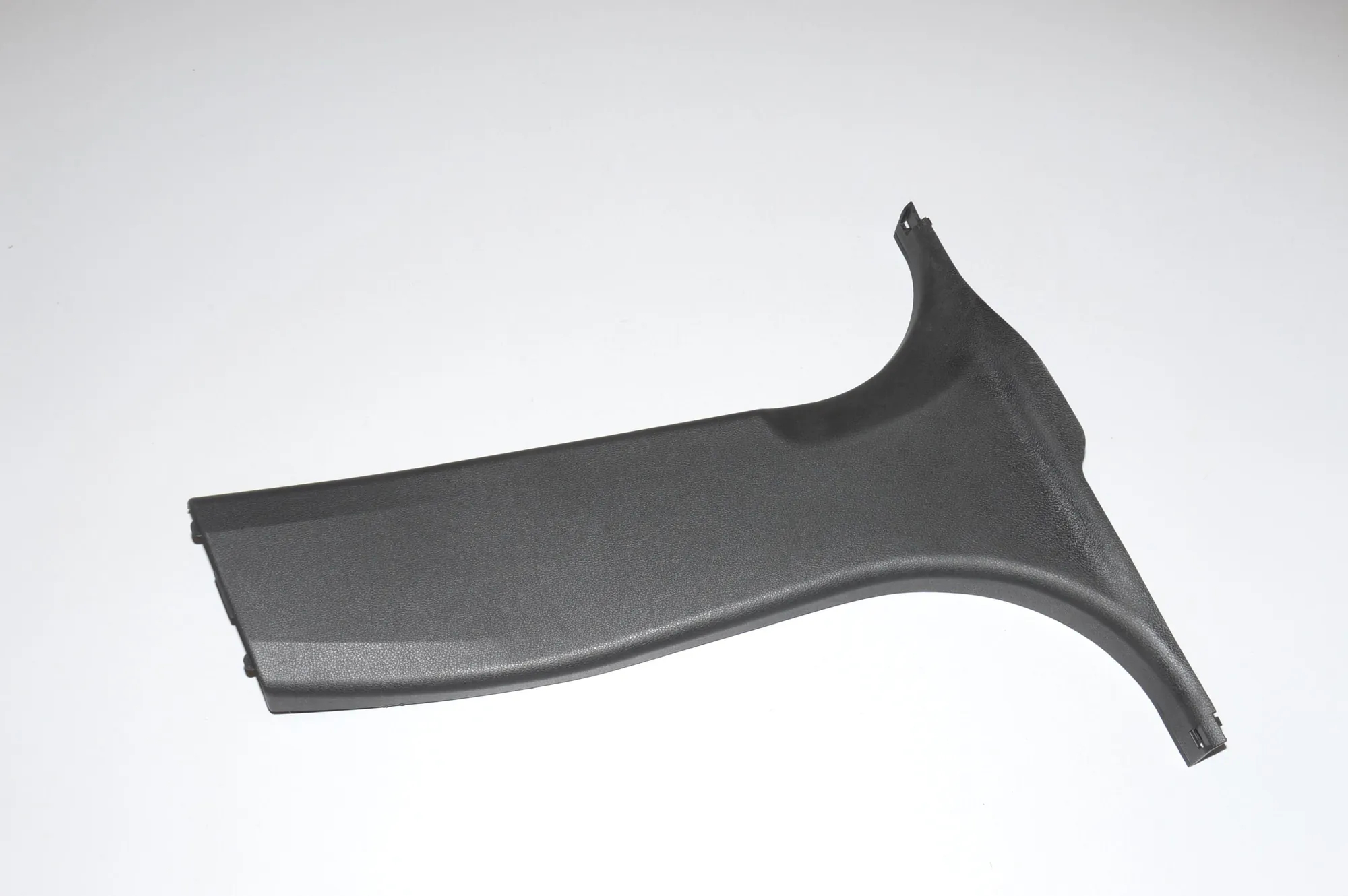 Right Side B Pillar Trim – OEM 7302434 · BMW 2 Active Tourer (F45) 218 d 2017