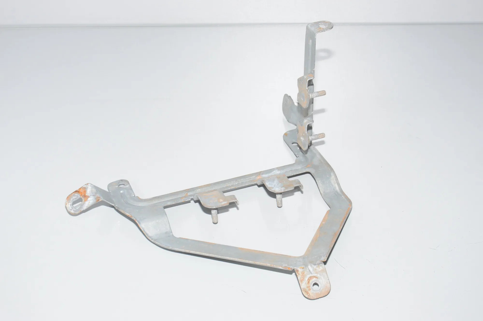 Bracket – OEM 9269844 · BMW i3 (I01) BMW i3 (I01) Electric 2019