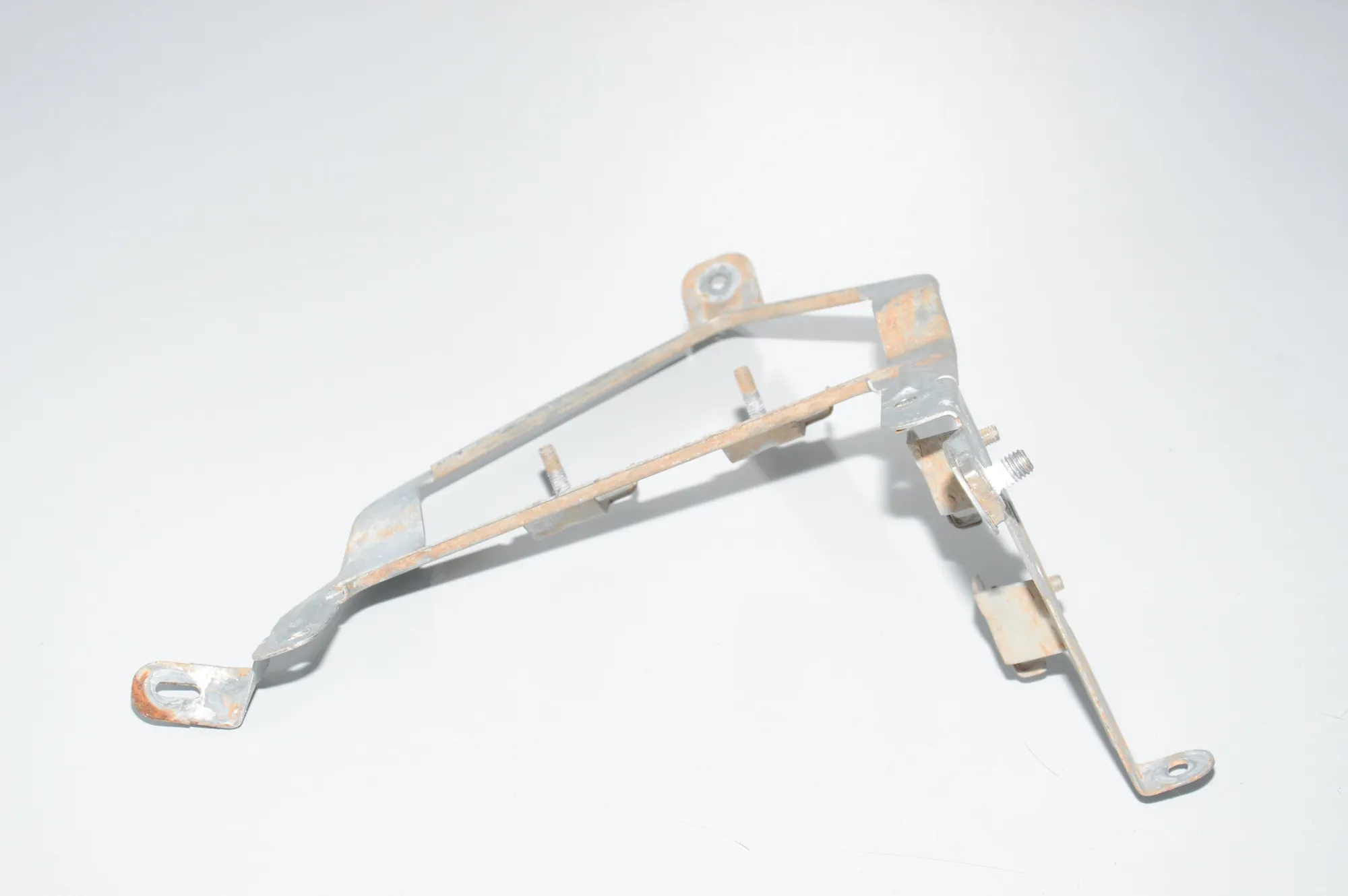 Bracket – OEM 9269844 · BMW i3 (I01) BMW i3 (I01) Electric 2019 – 4