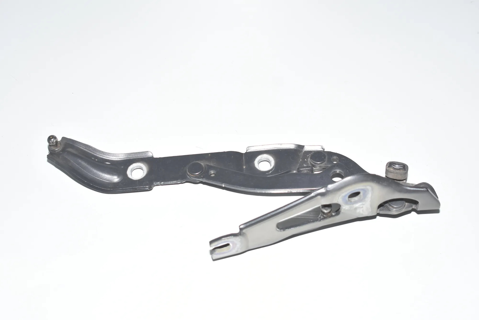 Right Side Bootlid Hinge – OEM 7060628 · BMW 3 (E90) 318 d 2008
