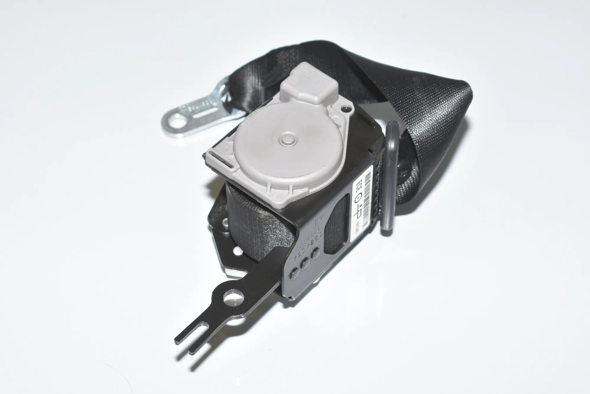 Rear Left Seatbelt – OEM 6975365 · BMW 3 (E90) 318 d 2008 – 3