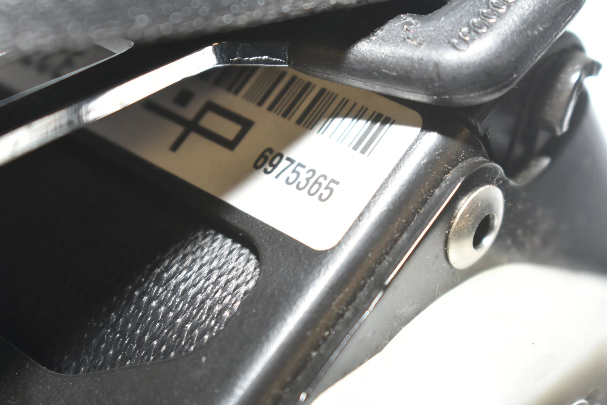 Rear Right Seatbelt – OEM 6975365 · BMW 3 (E90) 318 d 2008 – 3
