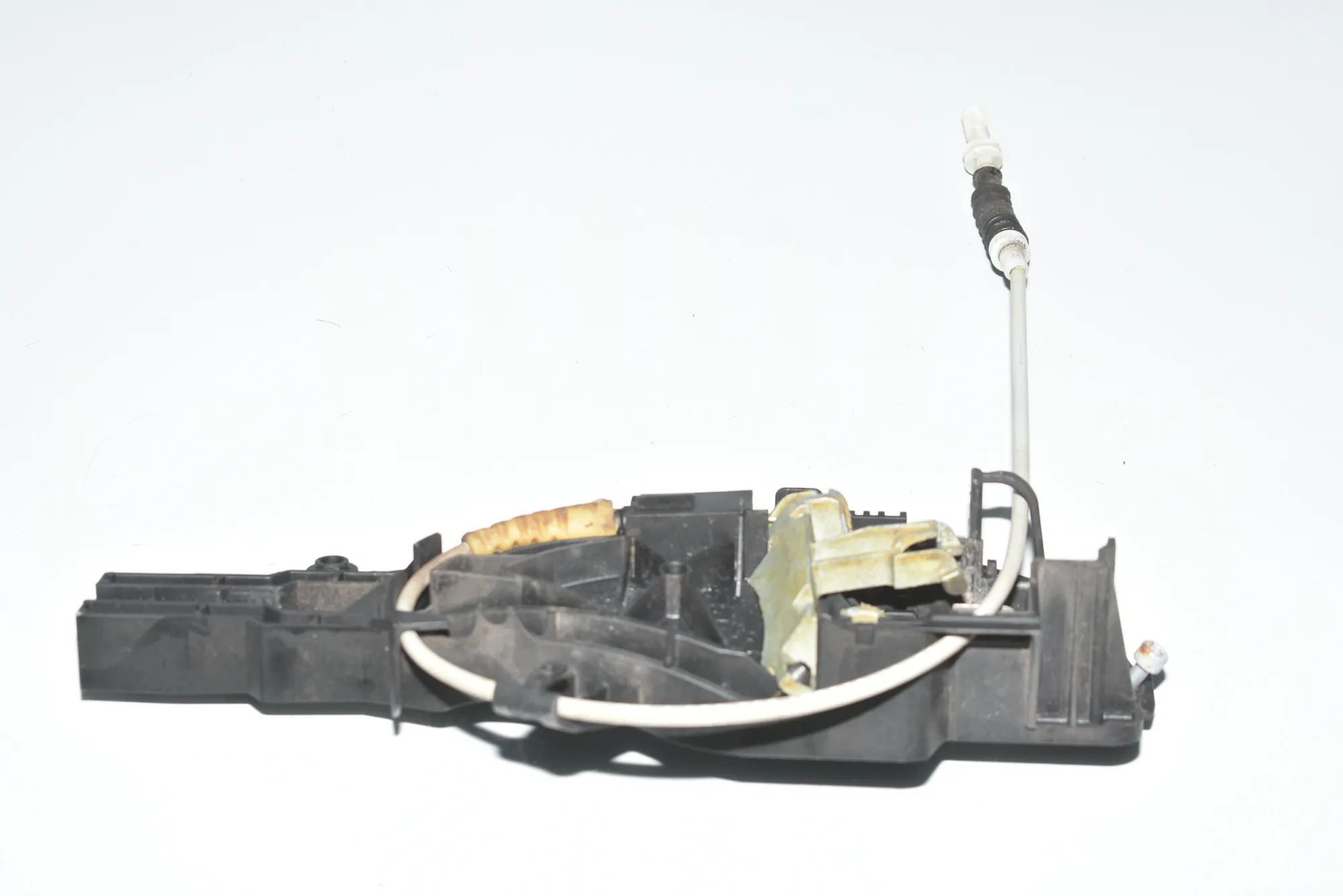 Rear Left Door Interior Handle Frame – OEM 51227060299 · BMW 3 (E90) 318 d 2008 – 3