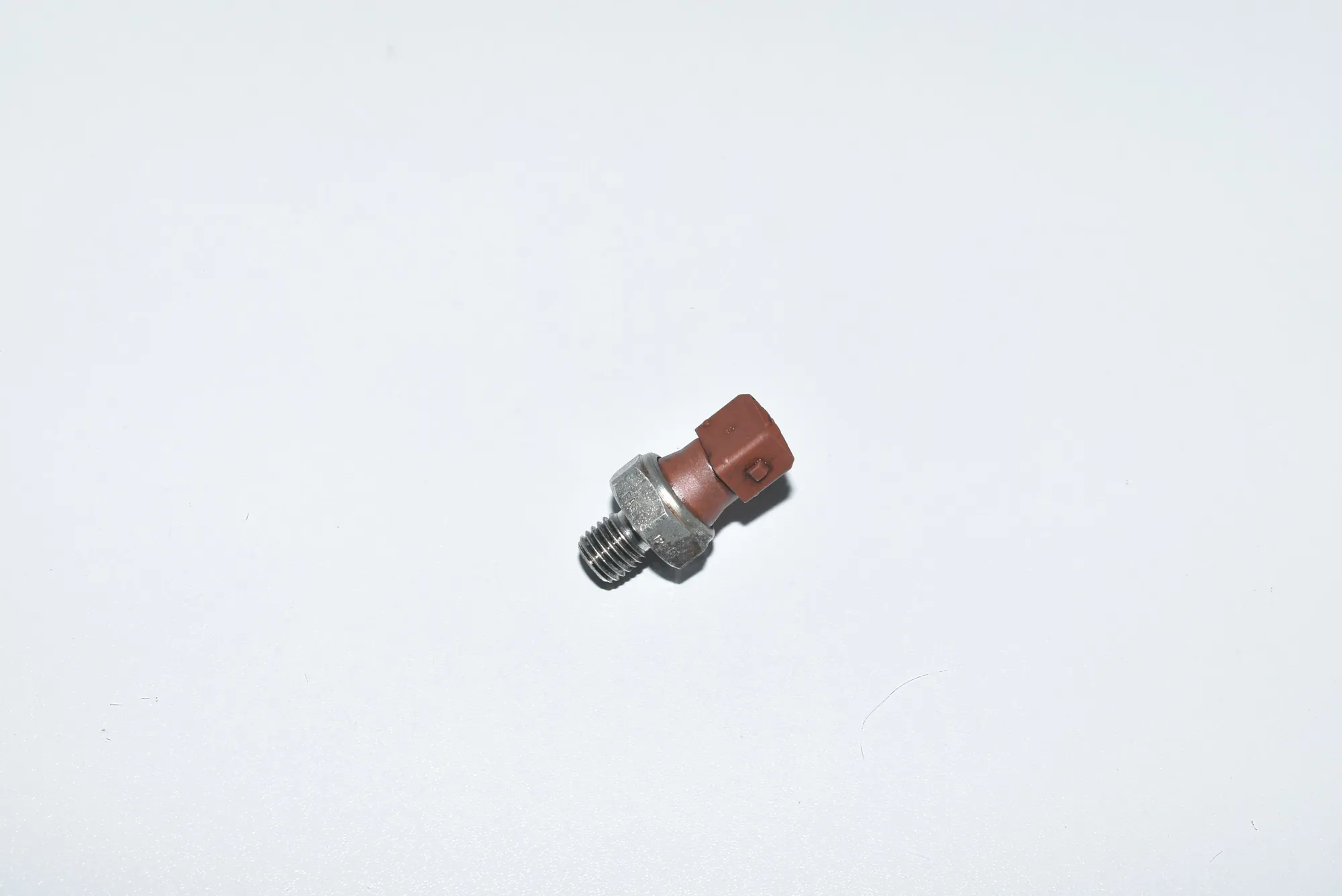 Oil Pressure Sensor – OEM 12618611273 · BMW 3 (E90) 318 d 2008