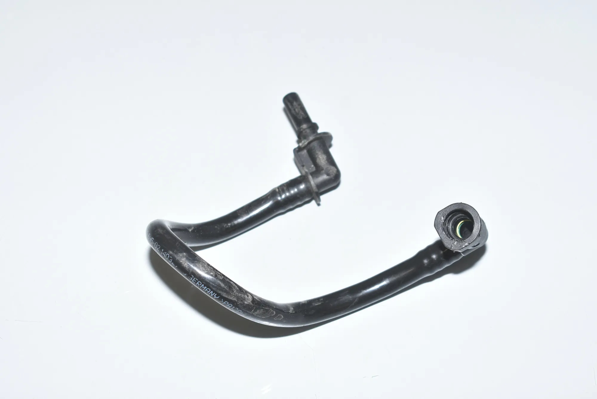 Vacuum Tube – OEM 34337800695 · BMW 3 (E90) 318 d 2008 – 2