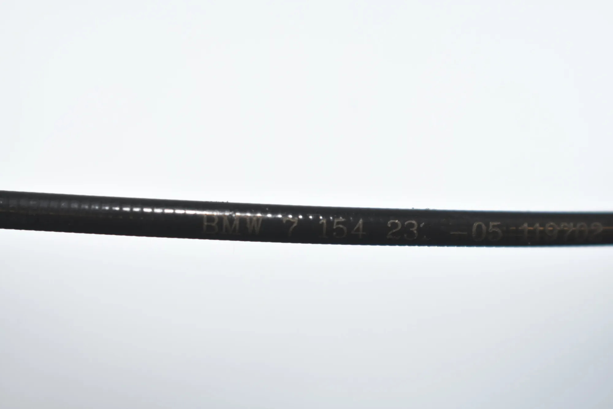 Bonnet Lock Cable – OEM 7154231 · BMW 5 Gran Turismo (F07) 530 d 2010 – 3