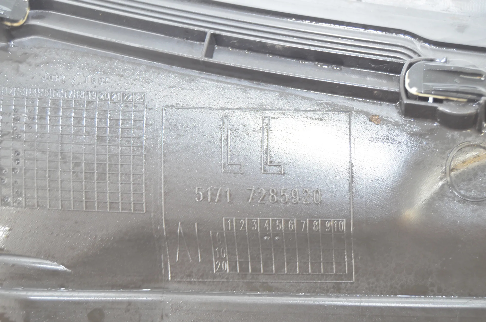 Front Wiper Cowl Trim – OEM 7285920 · BMW 4 Coupe (F32, F82) 430 d xDrive 2014 – 4