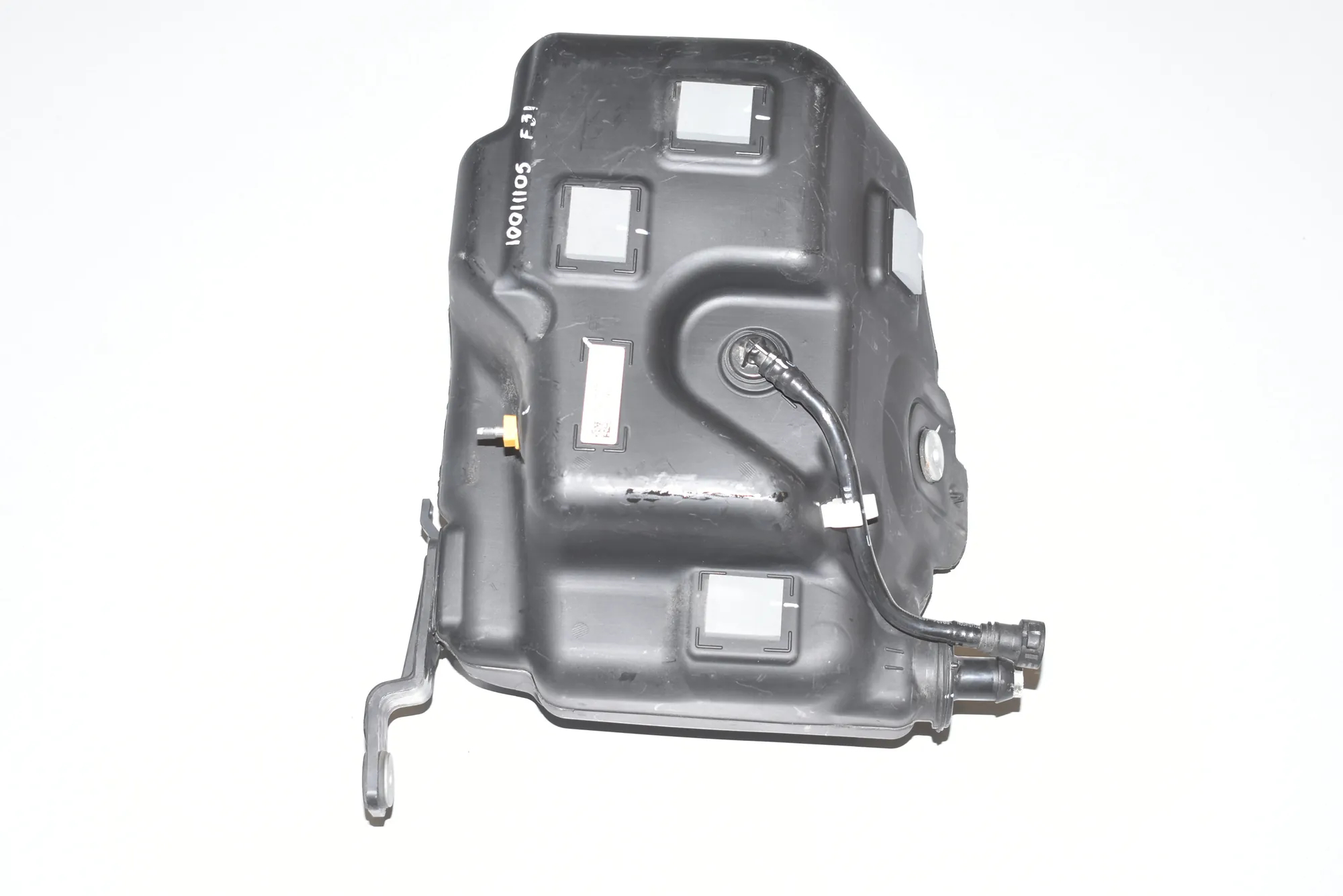 AdBlue Tank – OEM 16197399413 · BMW 3 Touring (F31) 318 d 2018 – 2