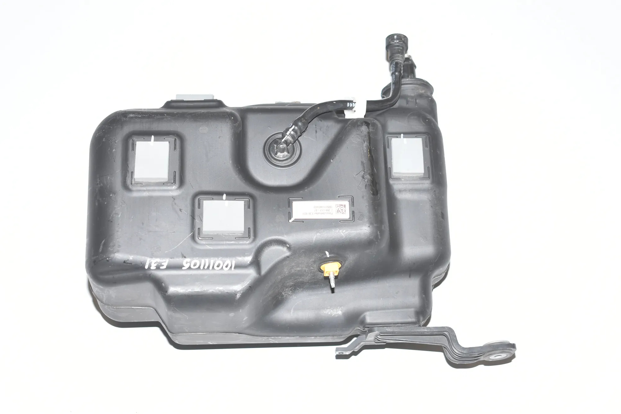 AdBlue Tank – OEM 16197399413 · BMW 3 Touring (F31) 318 d 2018