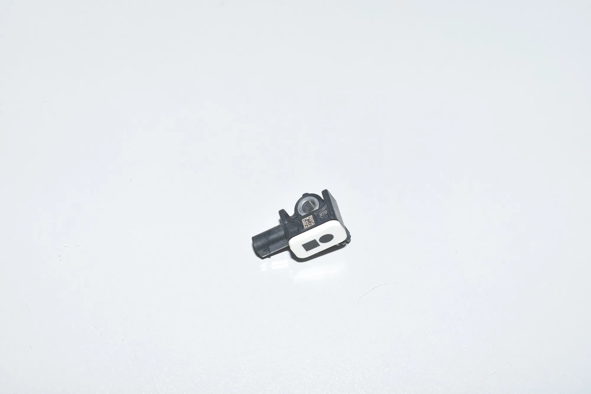 Front Right Impact Sensor – OEM 65779234989 · BMW 3 Touring (F31) 318 d 2018 – 2