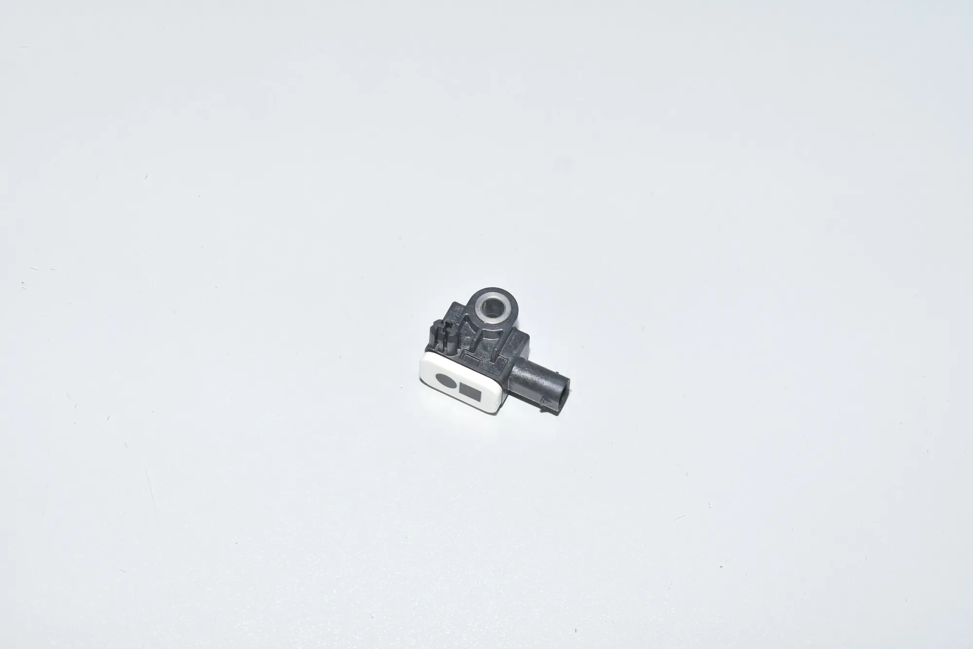 Front Right Impact Sensor – OEM 65779234989 · BMW 3 Touring (F31) 318 d 2018