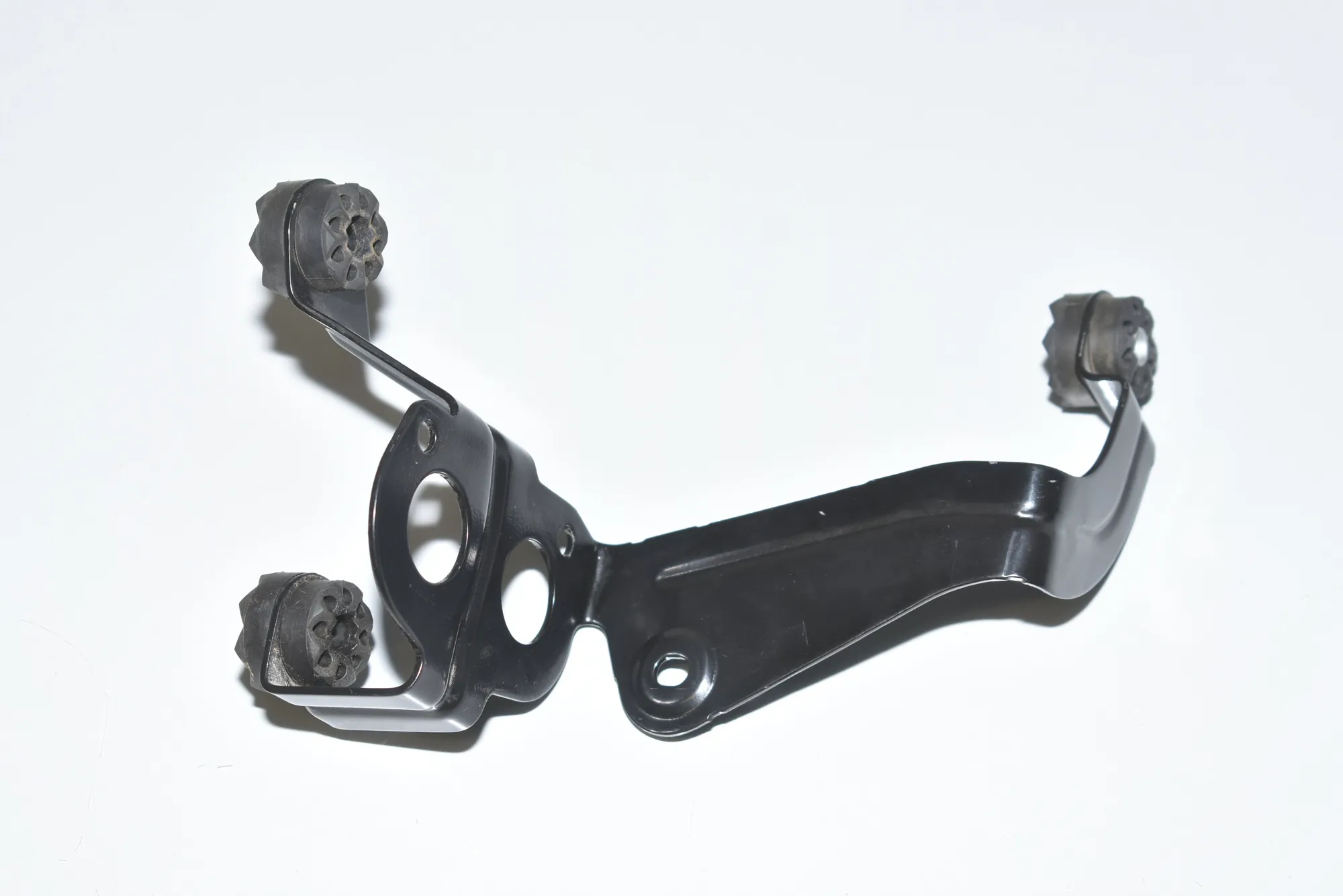 ABS Pump Holder – OEM 6798904 · BMW 3 Touring (F31) 318 d 2018 – 3