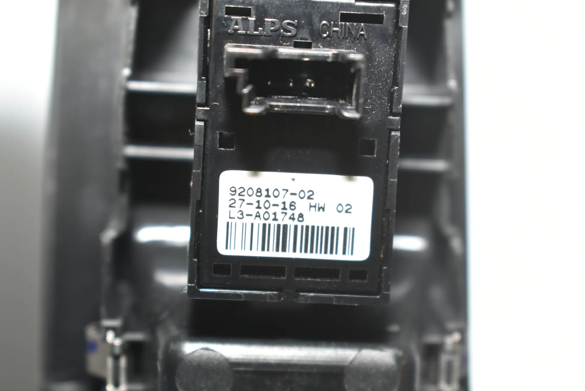 Rear Left Door Window Switch – OEM 9208107 · BMW 2 Active Tourer (F45) 218 d 2017 – 4