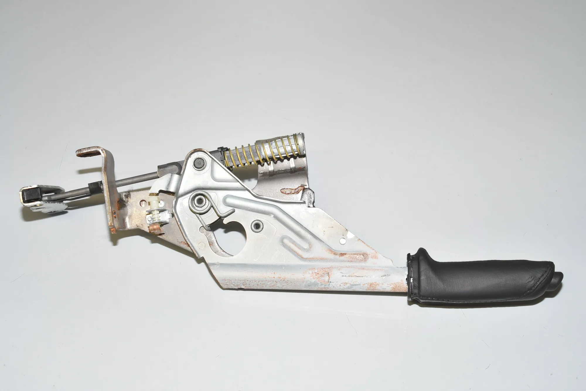 Parking Brake Mechanism – OEM 6799101 · BMW 4 Gran Coupe (F36) 435 d xDrive 2016