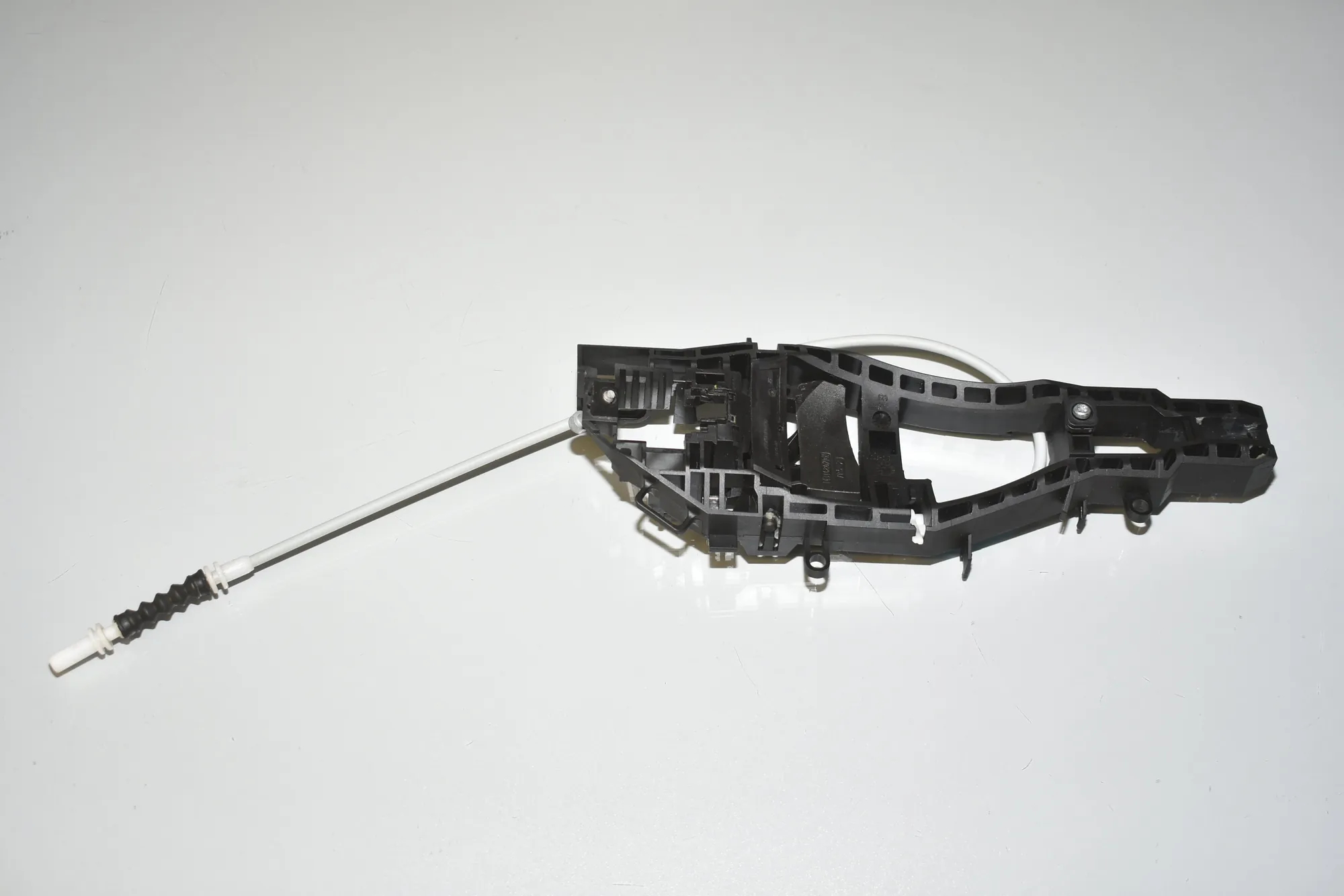 Front Right Door Interior Handle Frame – OEM 7291405 · BMW 4 Gran Coupe (F36) 435 d xDrive 2016 – 3
