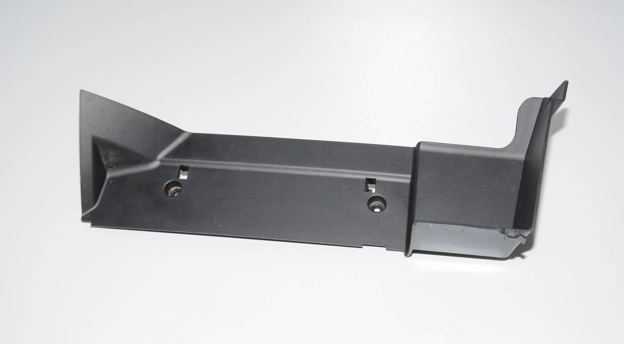 Dashboard Lower Trim – OEM 51459283032 · BMW i3 (I01) BMW i3 (I01) Electric 2019 – 2