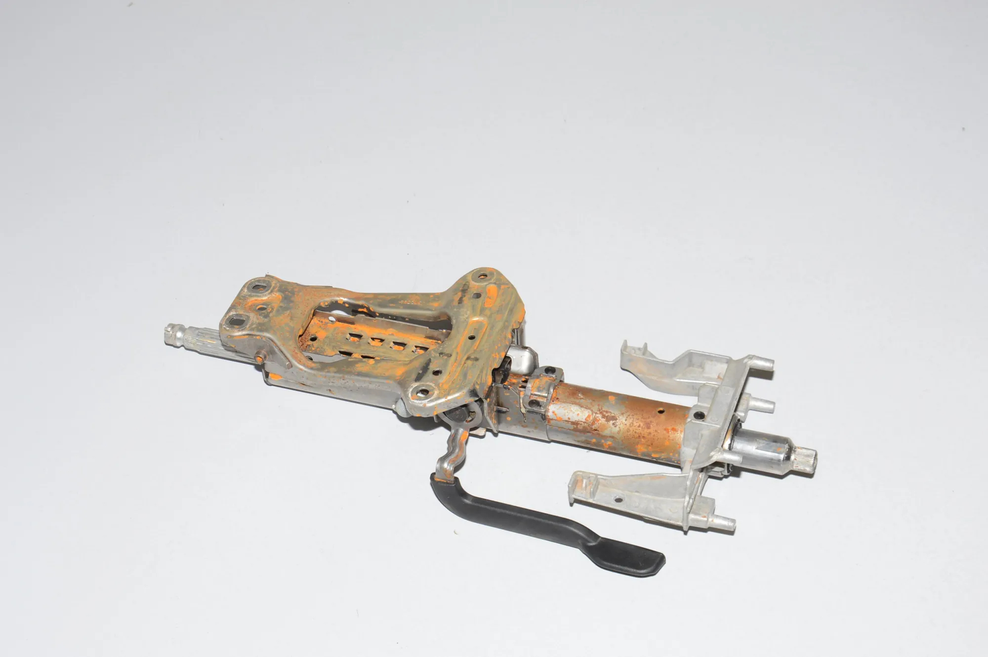 Steering Wheel Adjustment Mechanism – OEM 32306865576 · BMW i3 (I01) BMW i3 (I01) Electric 2019 – 4