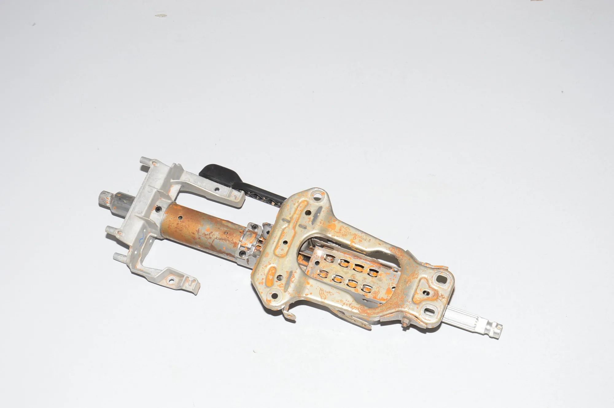 Steering Wheel Adjustment Mechanism – OEM 32306865576 · BMW i3 (I01) BMW i3 (I01) Electric 2019 – 3