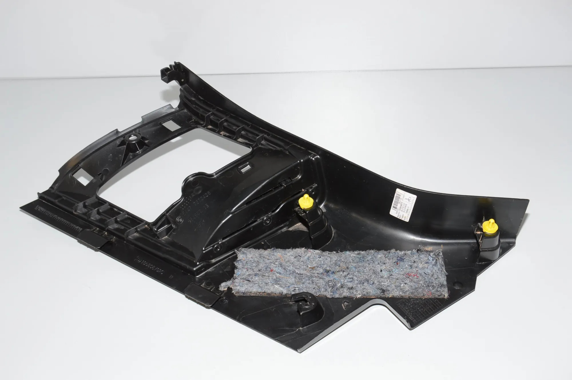 Right Side Pillar Trim – OEM 7272428 · BMW i3 (I01) BMW i3 (I01) Electric 2019 – 3