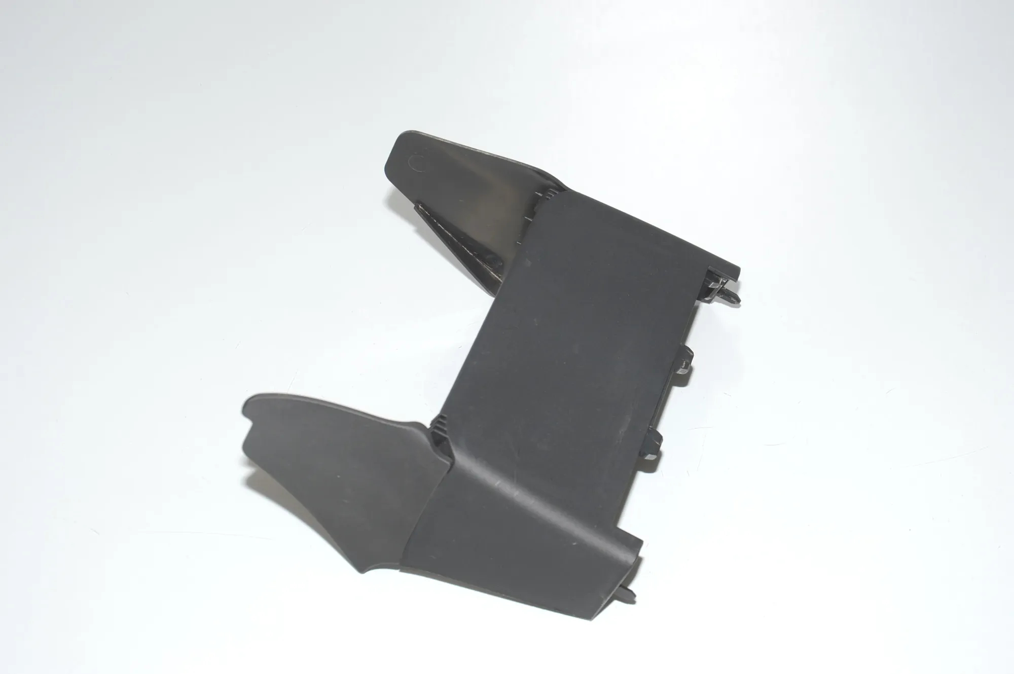 Steering Mechanism Trim – OEM 9282940 · BMW i3 (I01) BMW i3 (I01) Electric 2019 – 4