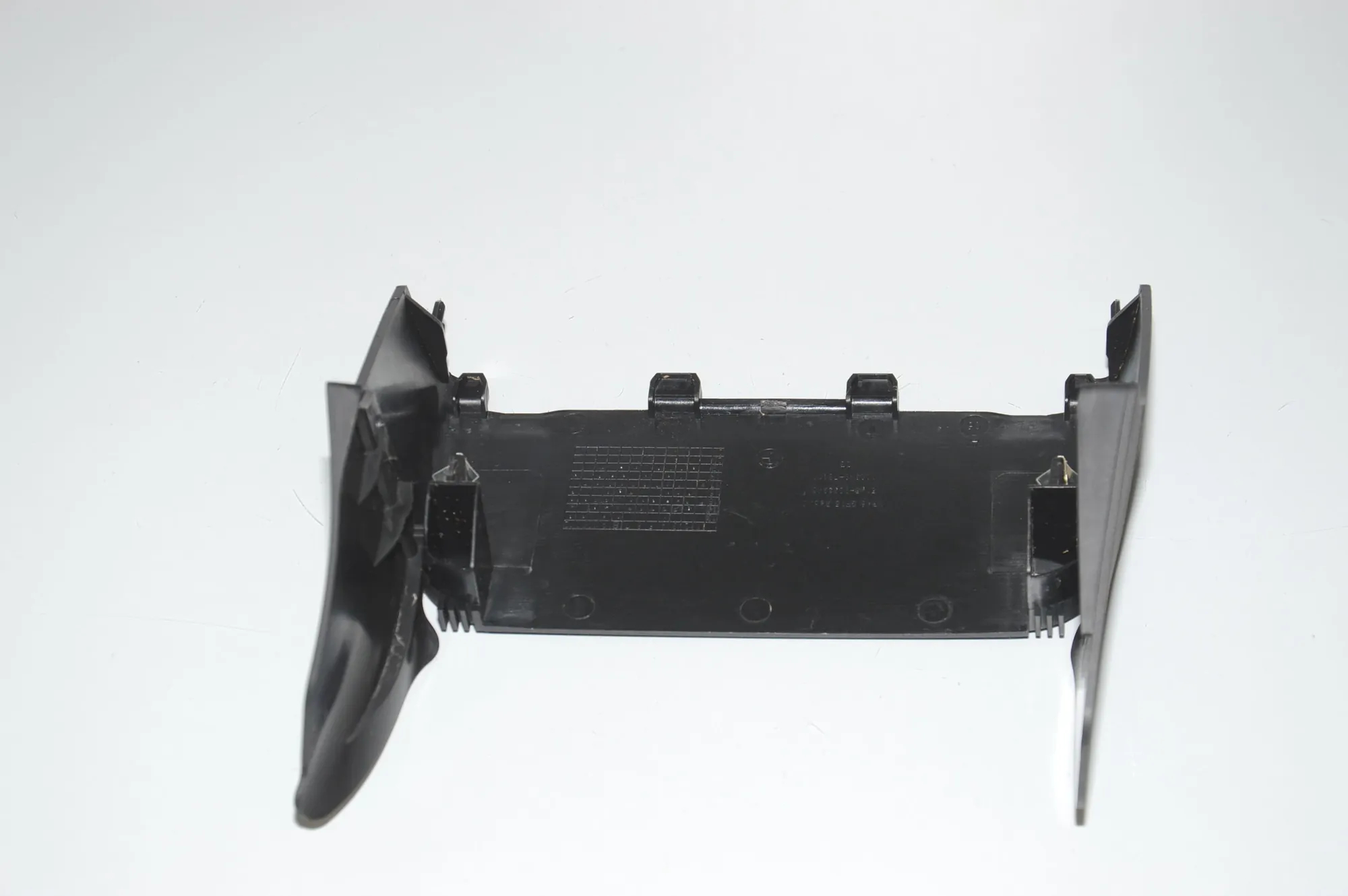 Steering Mechanism Trim – OEM 9282940 · BMW i3 (I01) BMW i3 (I01) Electric 2019 – 3