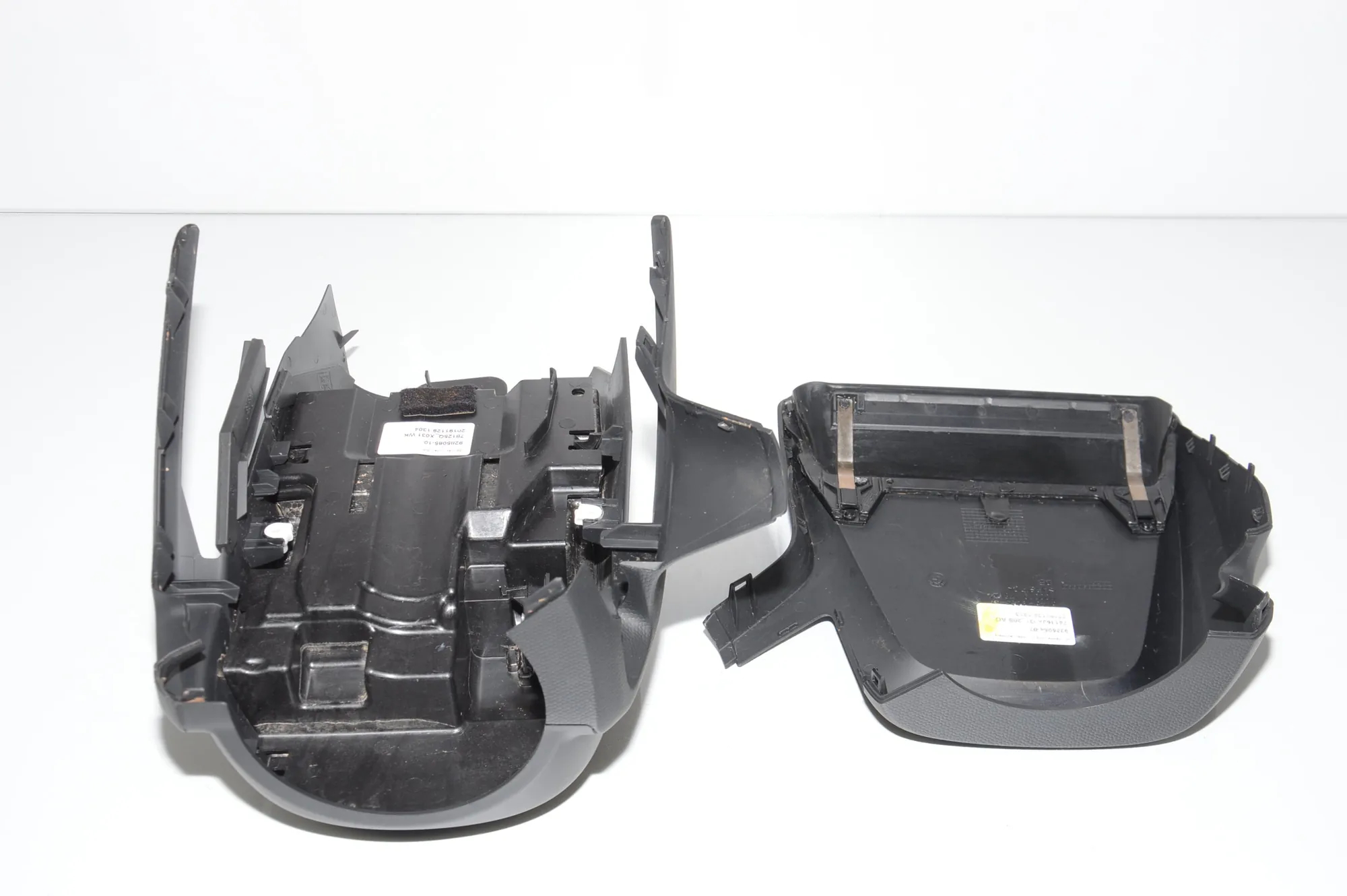Steering Mechanism Trim – OEM 51459285065 · BMW i3 (I01) BMW i3 (I01) Electric 2019 – 5