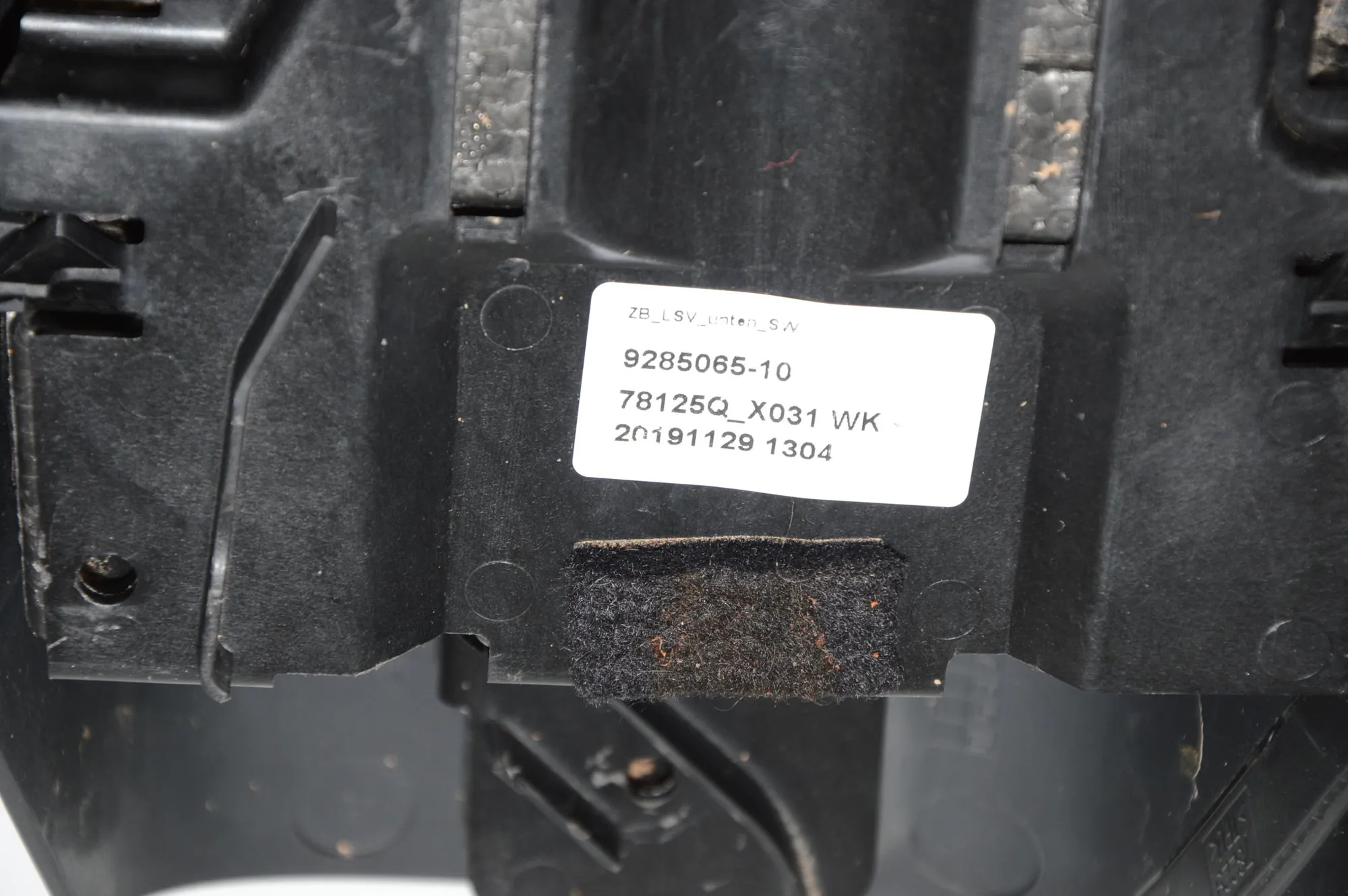 Steering Mechanism Trim – OEM 51459285065 · BMW i3 (I01) BMW i3 (I01) Electric 2019 – 7