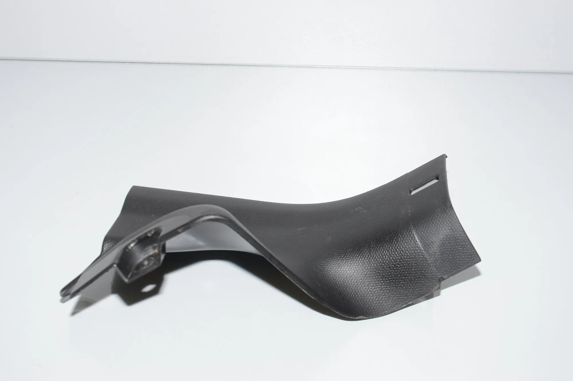 Rear Left Interior Step Trim – OEM 51477272381 · BMW i3 (I01) BMW i3 (I01) Electric 2019 – 2