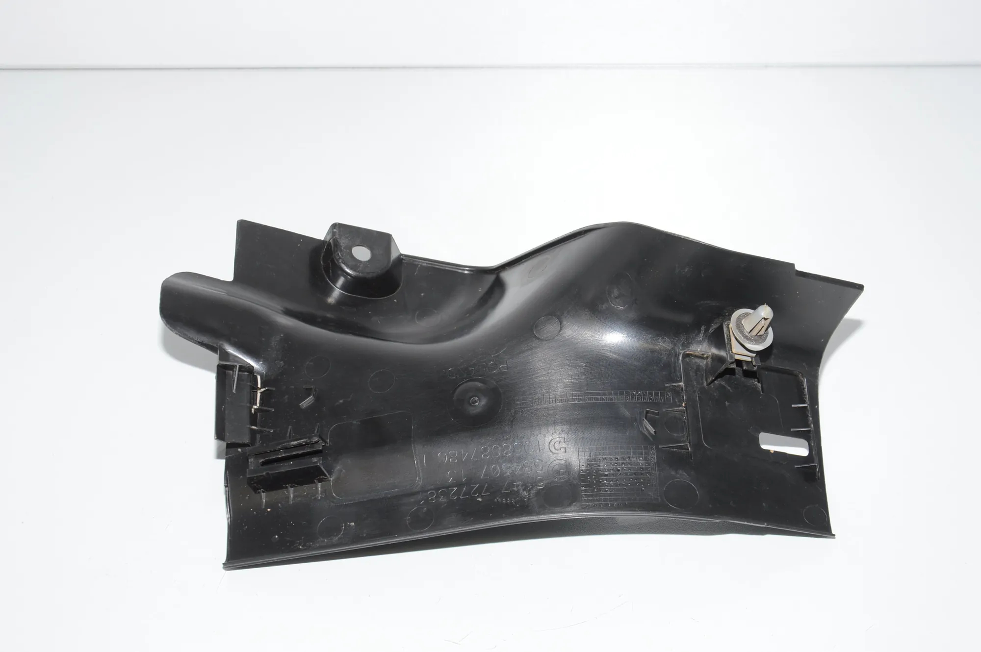 Rear Left Interior Step Trim – OEM 51477272381 · BMW i3 (I01) BMW i3 (I01) Electric 2019 – 4