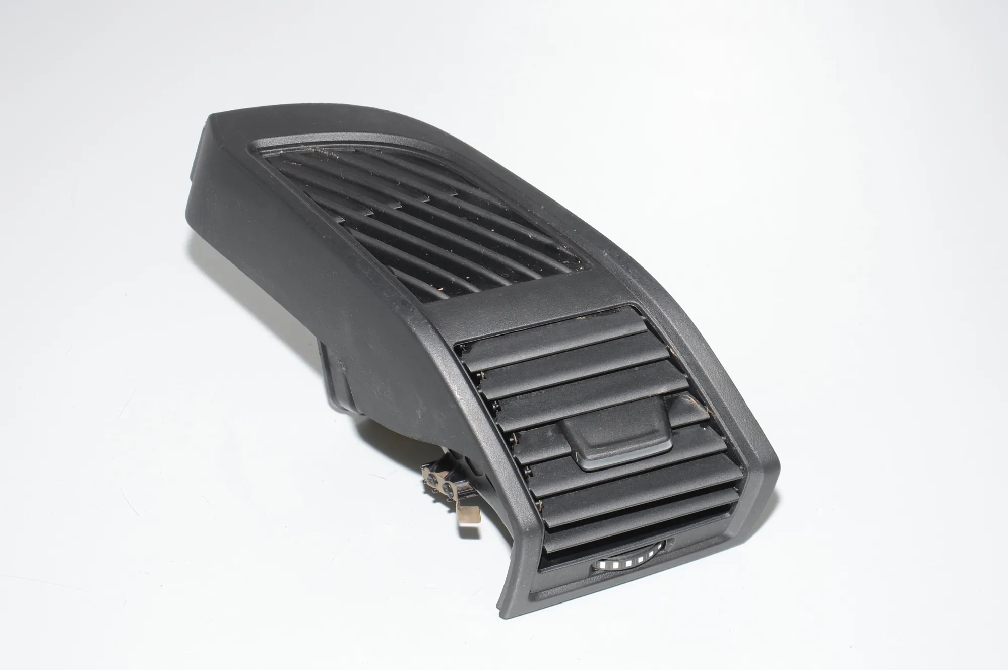 Dashboard Air Vents – OEM 64229283003 · BMW i3 (I01) BMW i3 (I01) Electric 2019