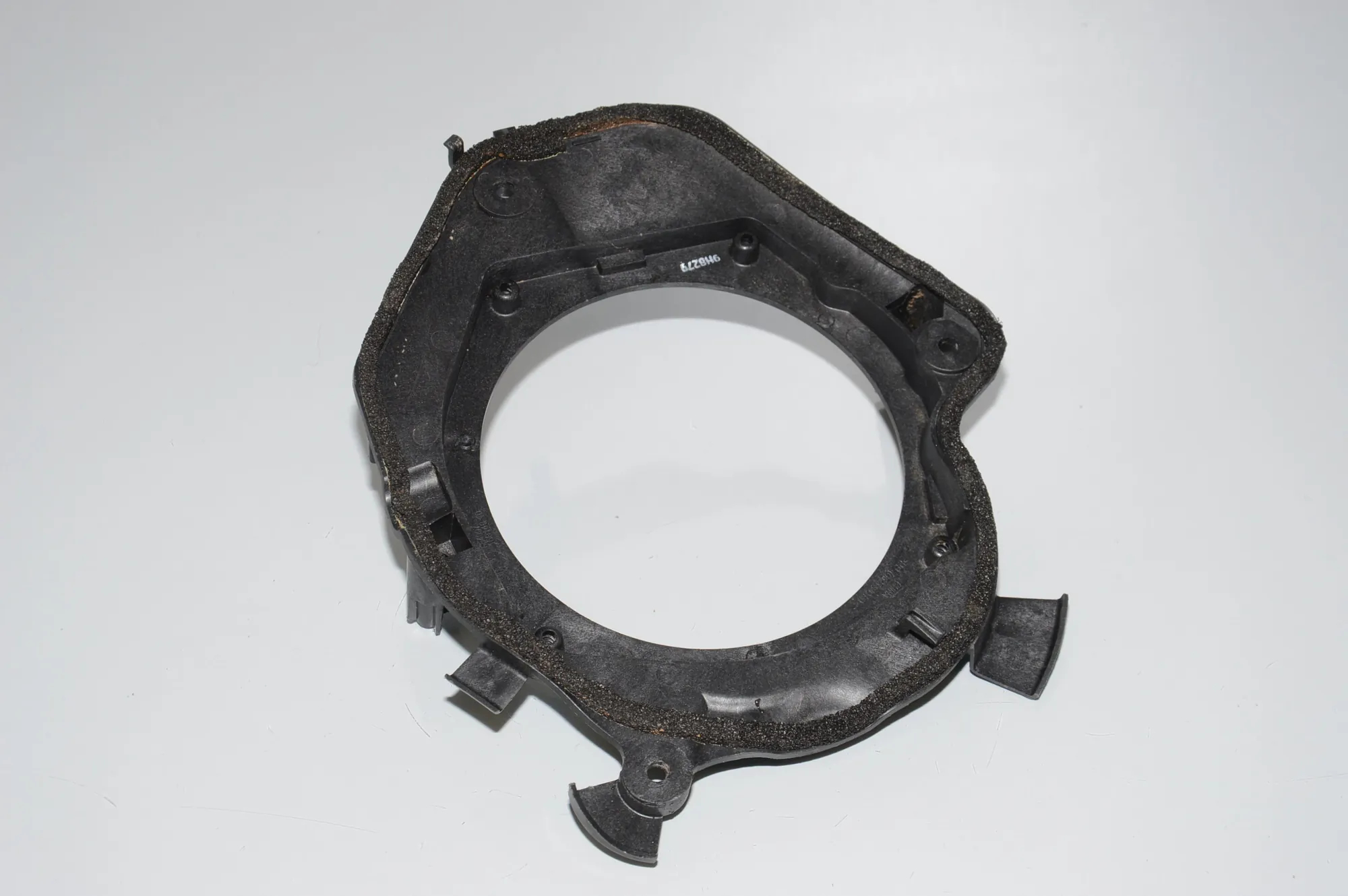Bracket – OEM 65139290854 · BMW i3 (I01) BMW i3 (I01) Electric 2019 – 3