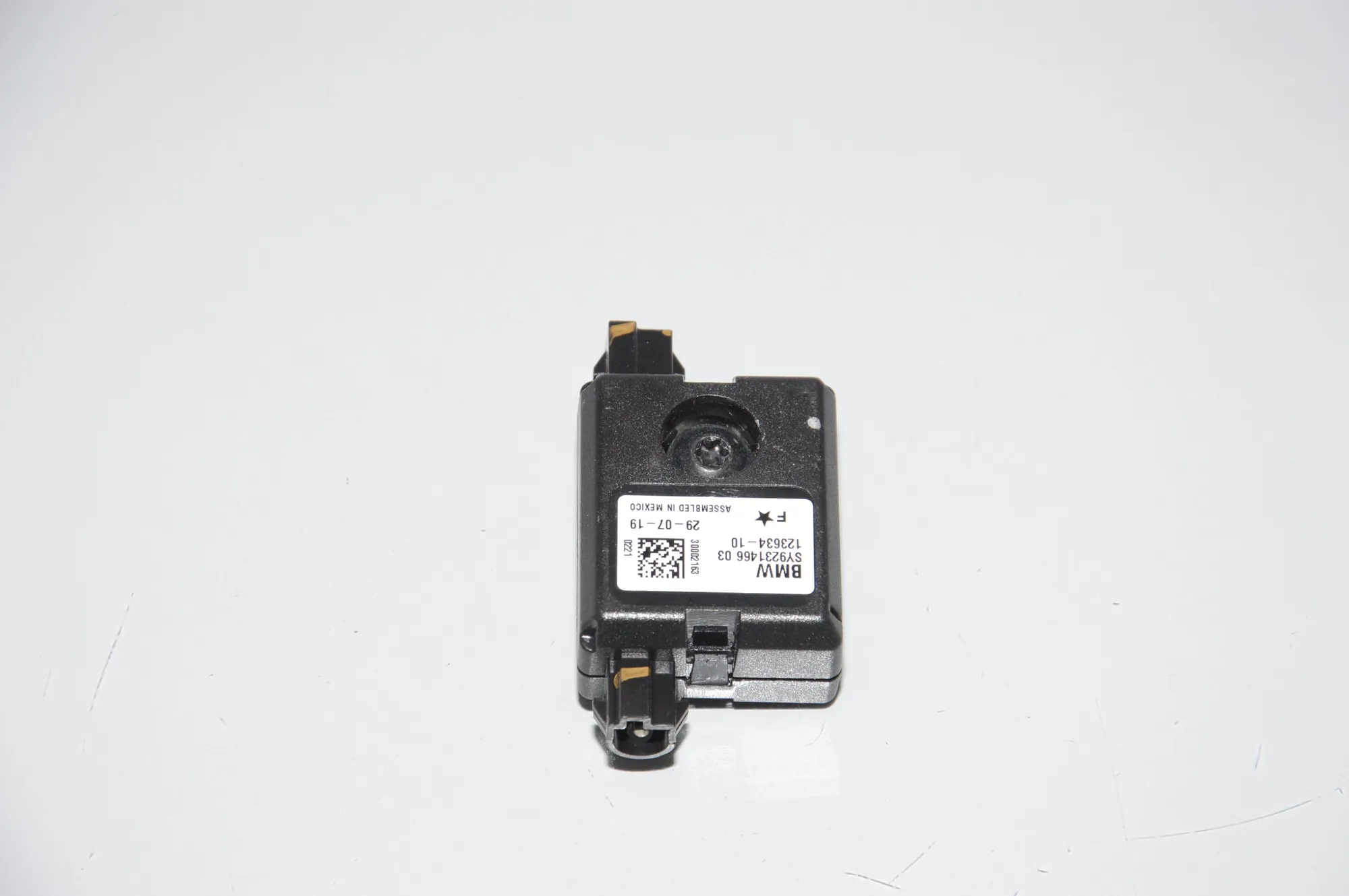 Antenna – OEM 65209231466 · BMW i3 (I01) BMW i3 (I01) Electric 2019 – 2