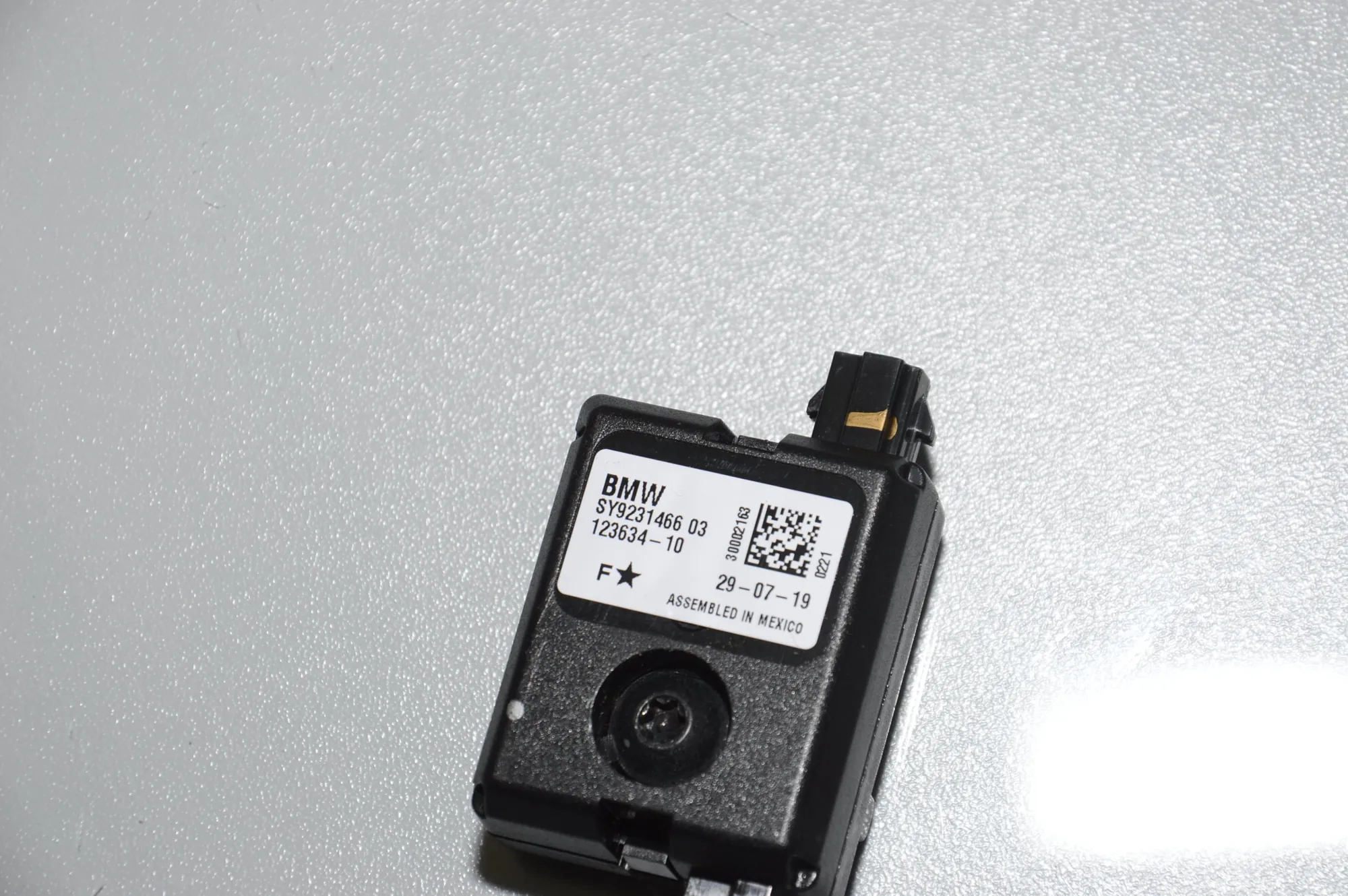 Antenna – OEM 65209231466 · BMW i3 (I01) BMW i3 (I01) Electric 2019 – 5
