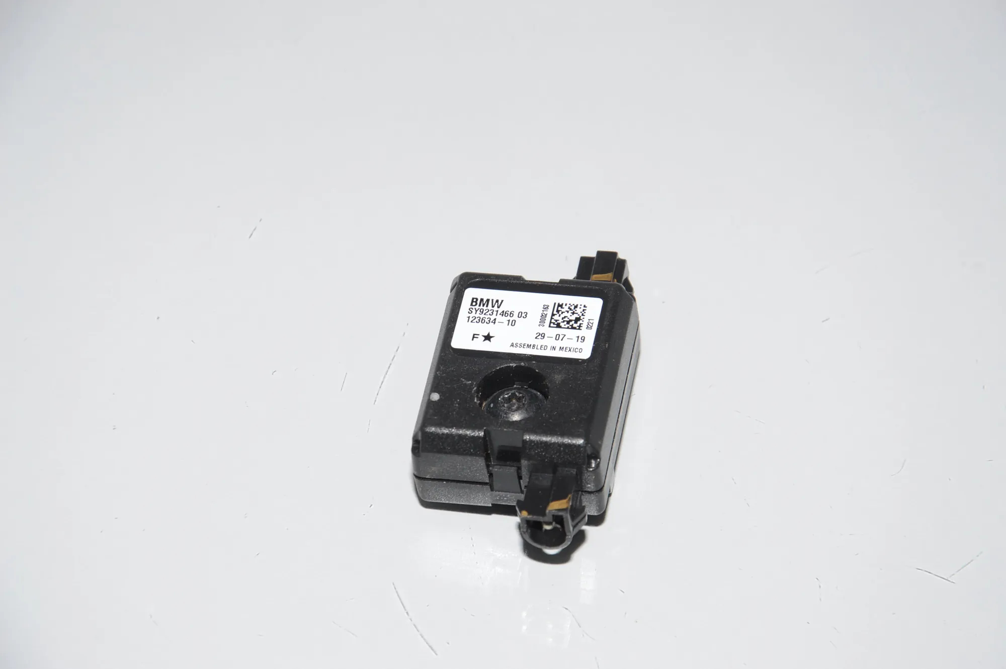 Antenna – OEM 65209231466 · BMW i3 (I01) BMW i3 (I01) Electric 2019