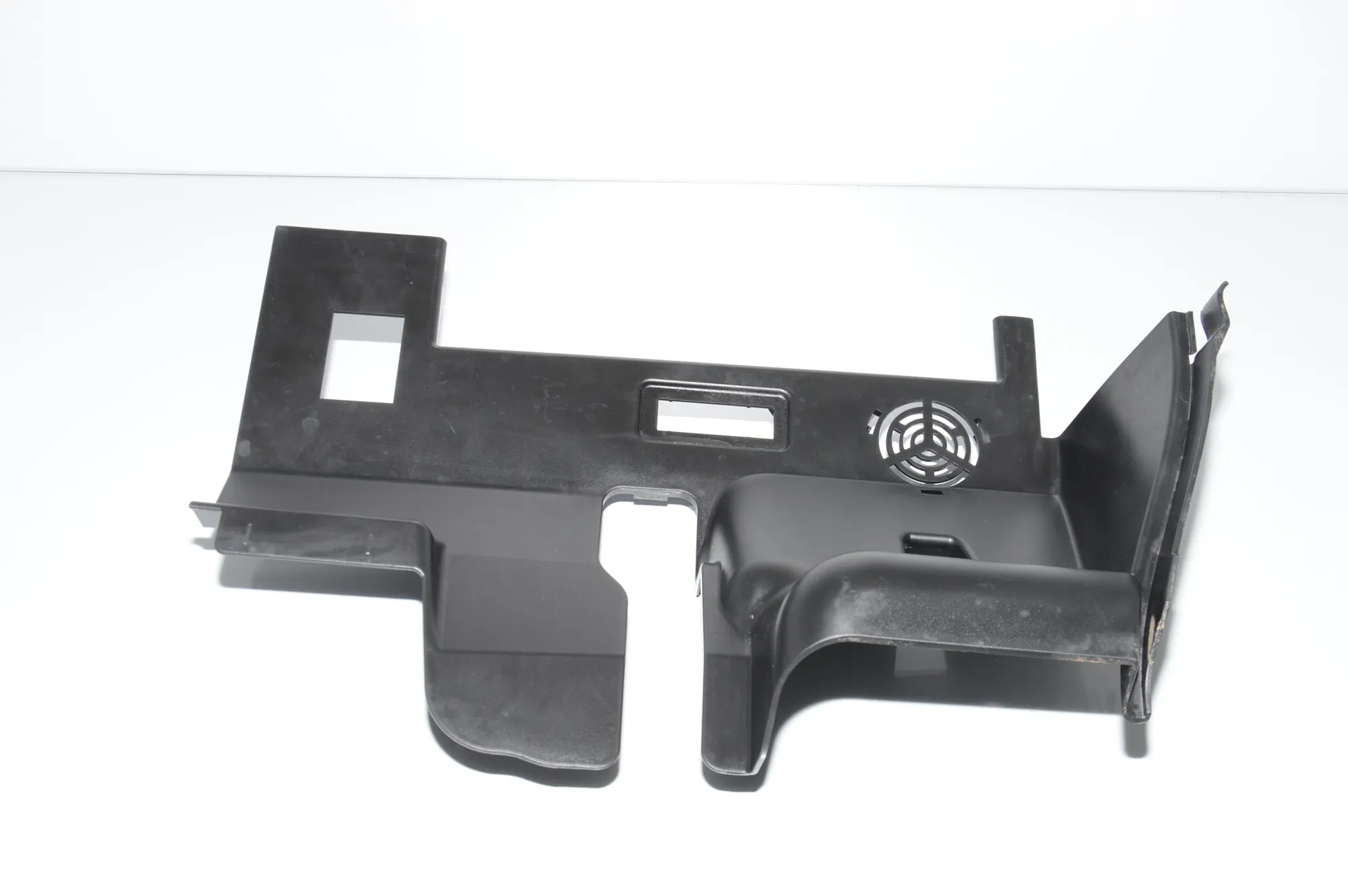 Dashboard Lower Trim – OEM 51459283030 · BMW i3 (I01) BMW i3 (I01) Electric 2019 – 2