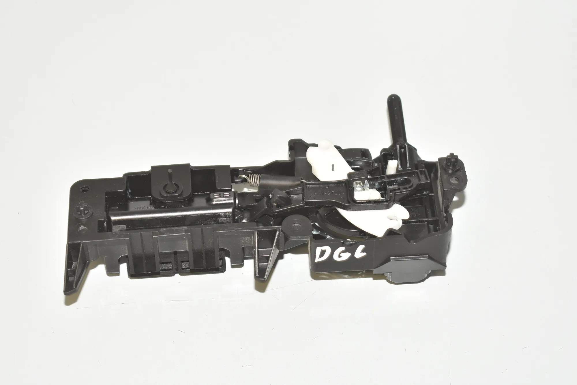 Rear Right Door Interior Handle Frame – OEM 7301758 · BMW i3 (I01) BMW i3 (I01) Electric 2019 – 3