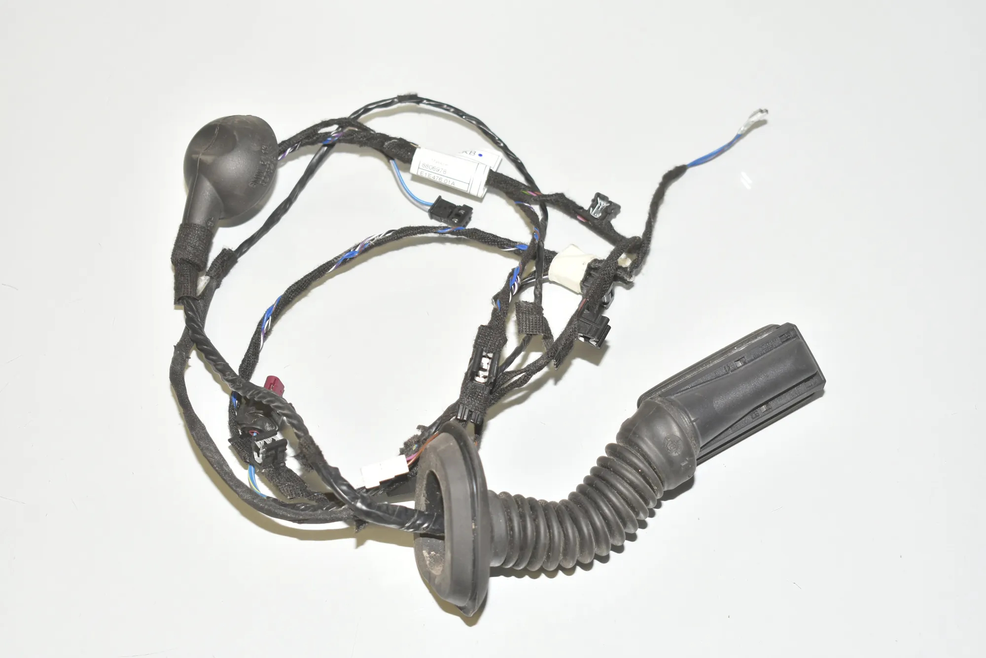 Rear Right Door Wiring – OEM 61128806980 · BMW i3 (I01) BMW i3 (I01) Electric 2019 – 2
