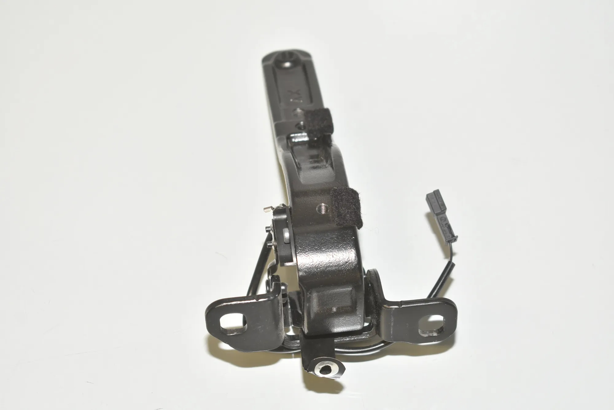 Left Side Bootlid Hinge – OEM 51247296773 · BMW i3 (I01) BMW i3 (I01) Electric 2019 – 2
