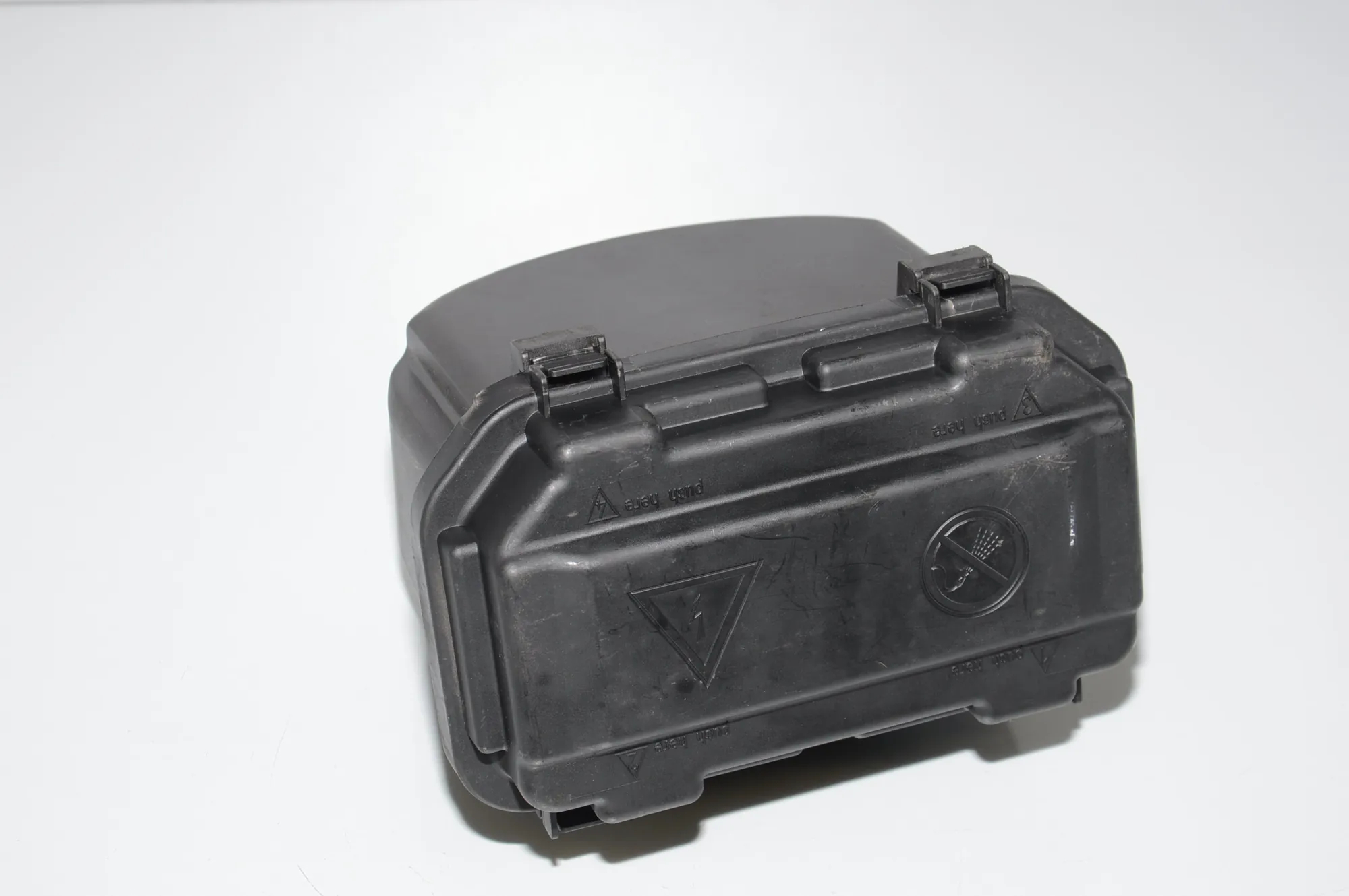 Fuse Box – OEM 61149224854 · BMW 3 (F30, F80) BMW 3 (F30, F80) 316 d 2013
