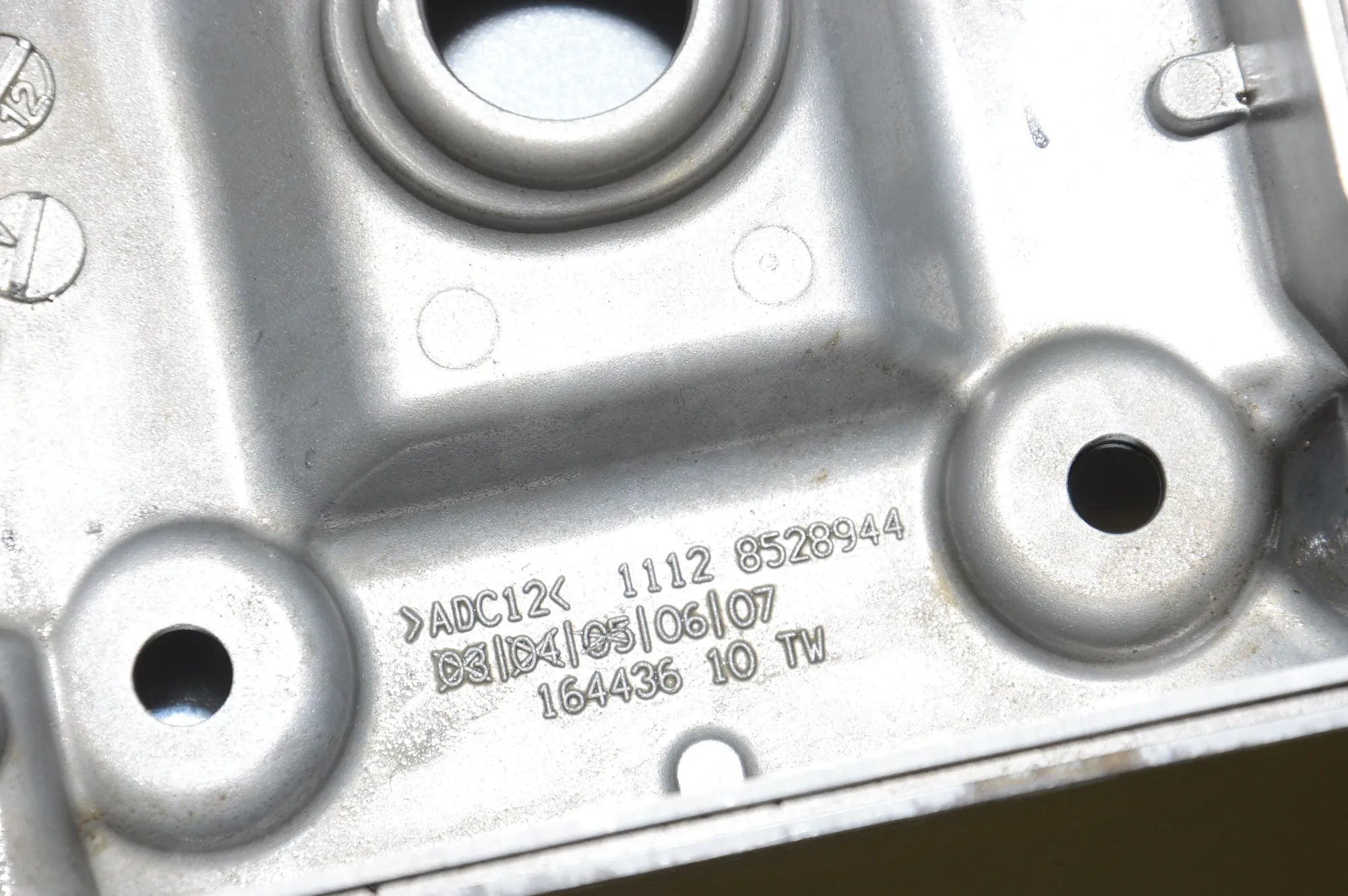 Rocket Cam Cover – OEM 8543014 · BMW i3 (I01) BMW i3 (I01) Hybrid 2013 – 5