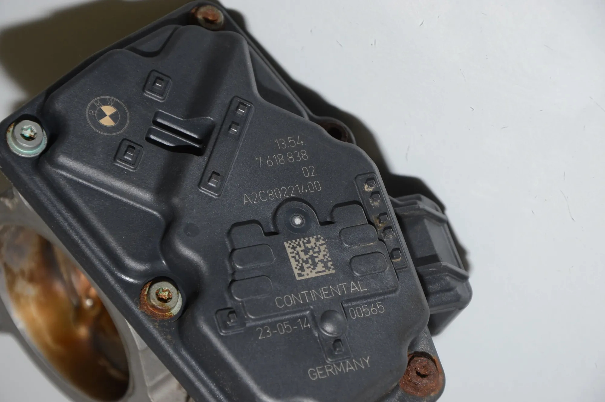 Throttle Body – OEM 13547618838 · BMW i3 (I01) BMW i3 (I01) Hybrid 2013 – 6