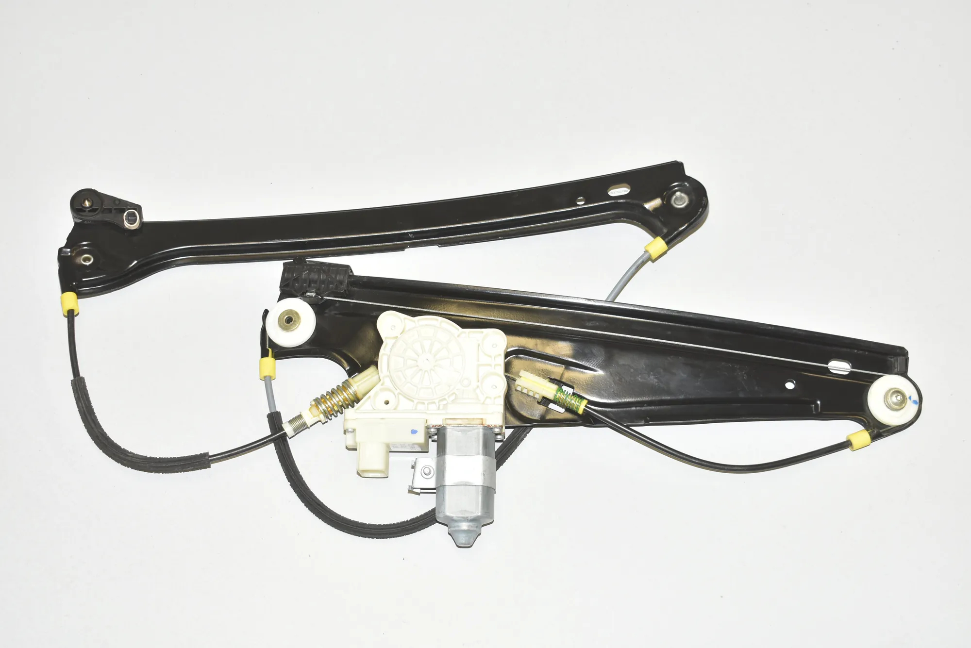 Front Right Door Window Regulator – OEM 7138862 · BMW 7 (E65, E66, E67) 730 Ld 2005 – 3