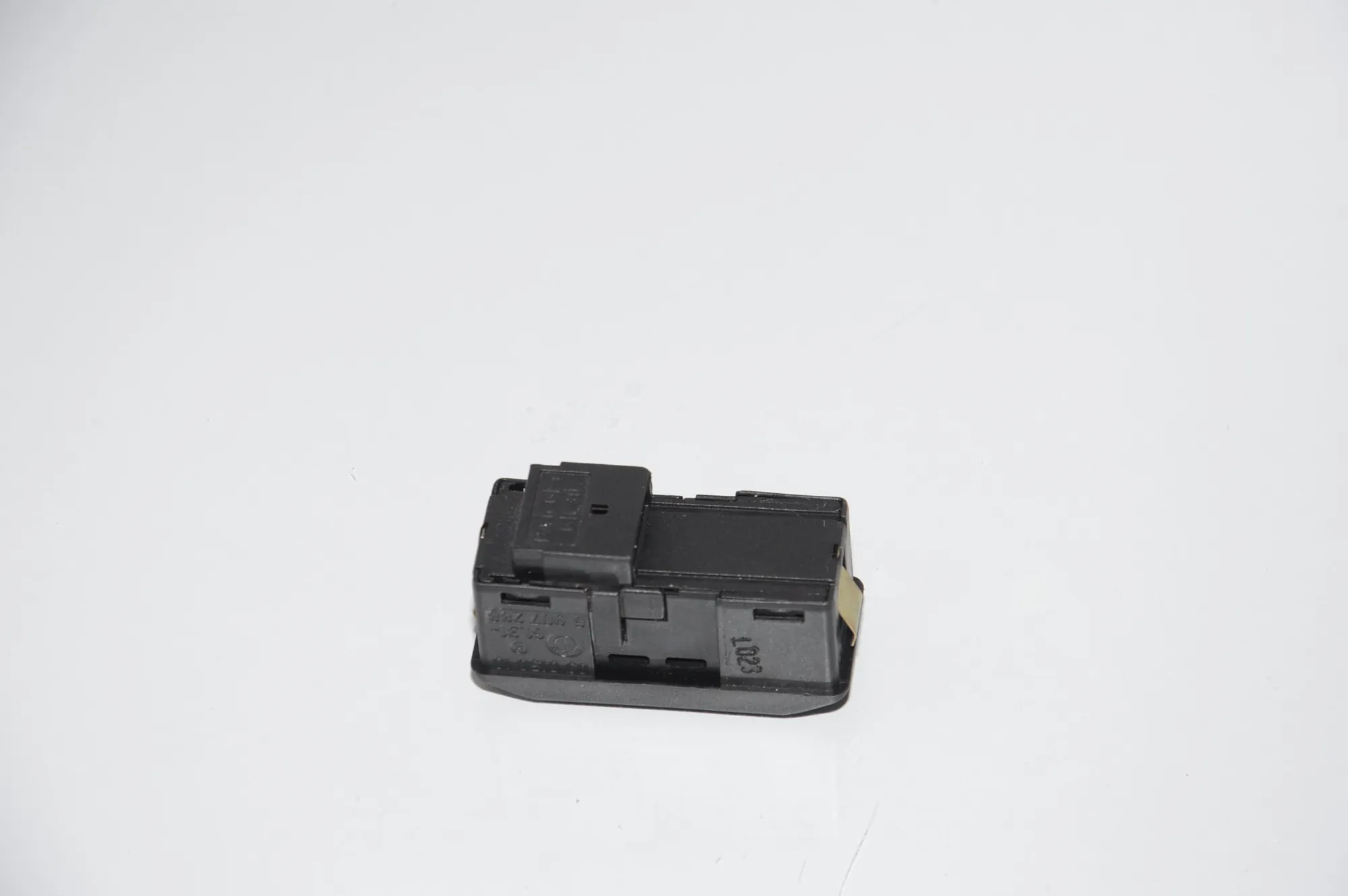 Switches – OEM 61316907288 · BMW X5 (E53) 4.6 is 2003 – 3