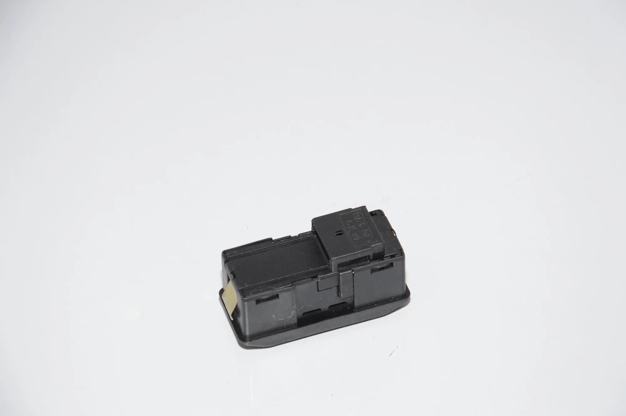 Switches – OEM 61316907288 · BMW X5 (E53) 4.6 is 2003 – 5