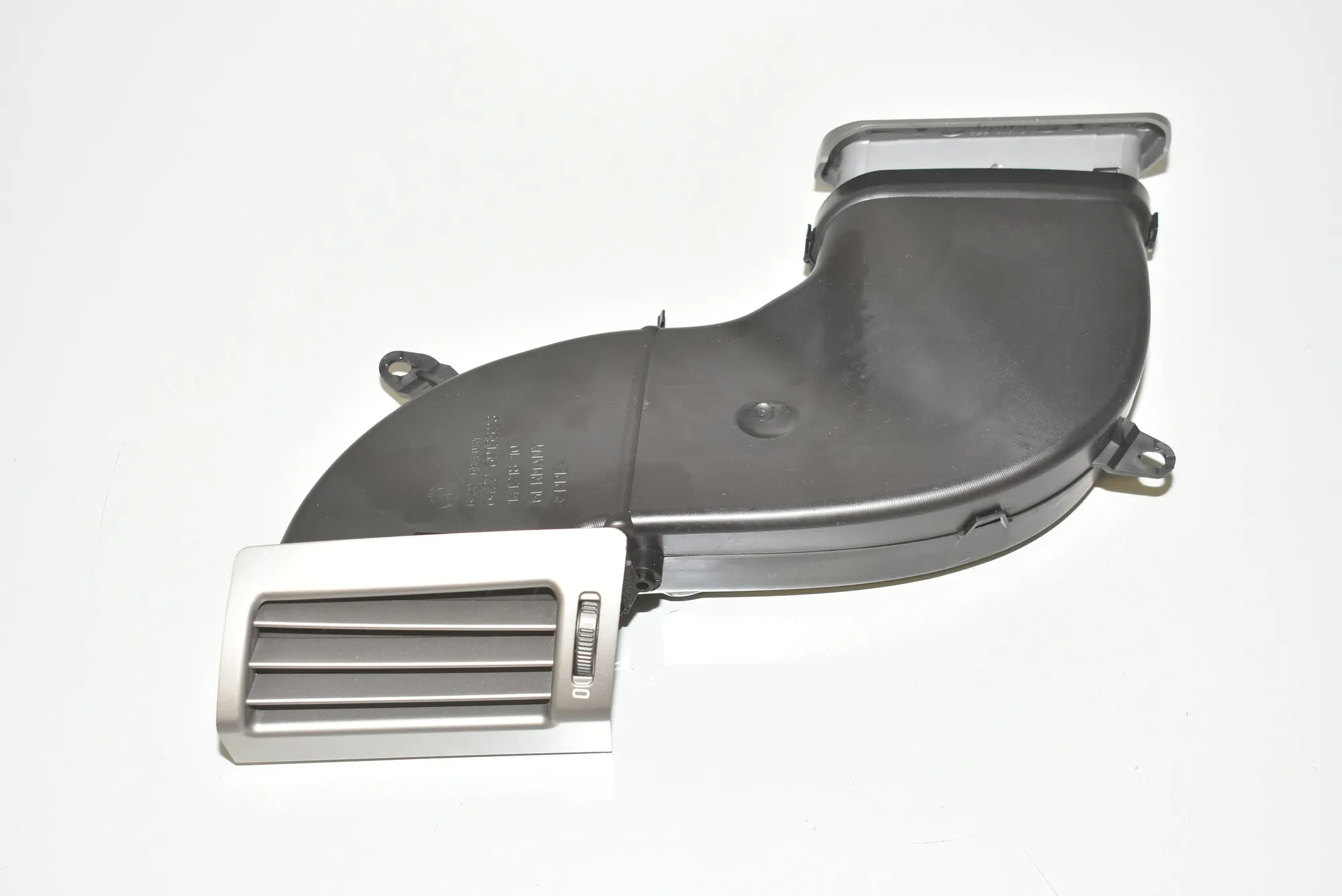 Dashboard Air Vents – OEM 64226943031 · BMW 7 (E65, E66, E67) 730 Ld 2005
