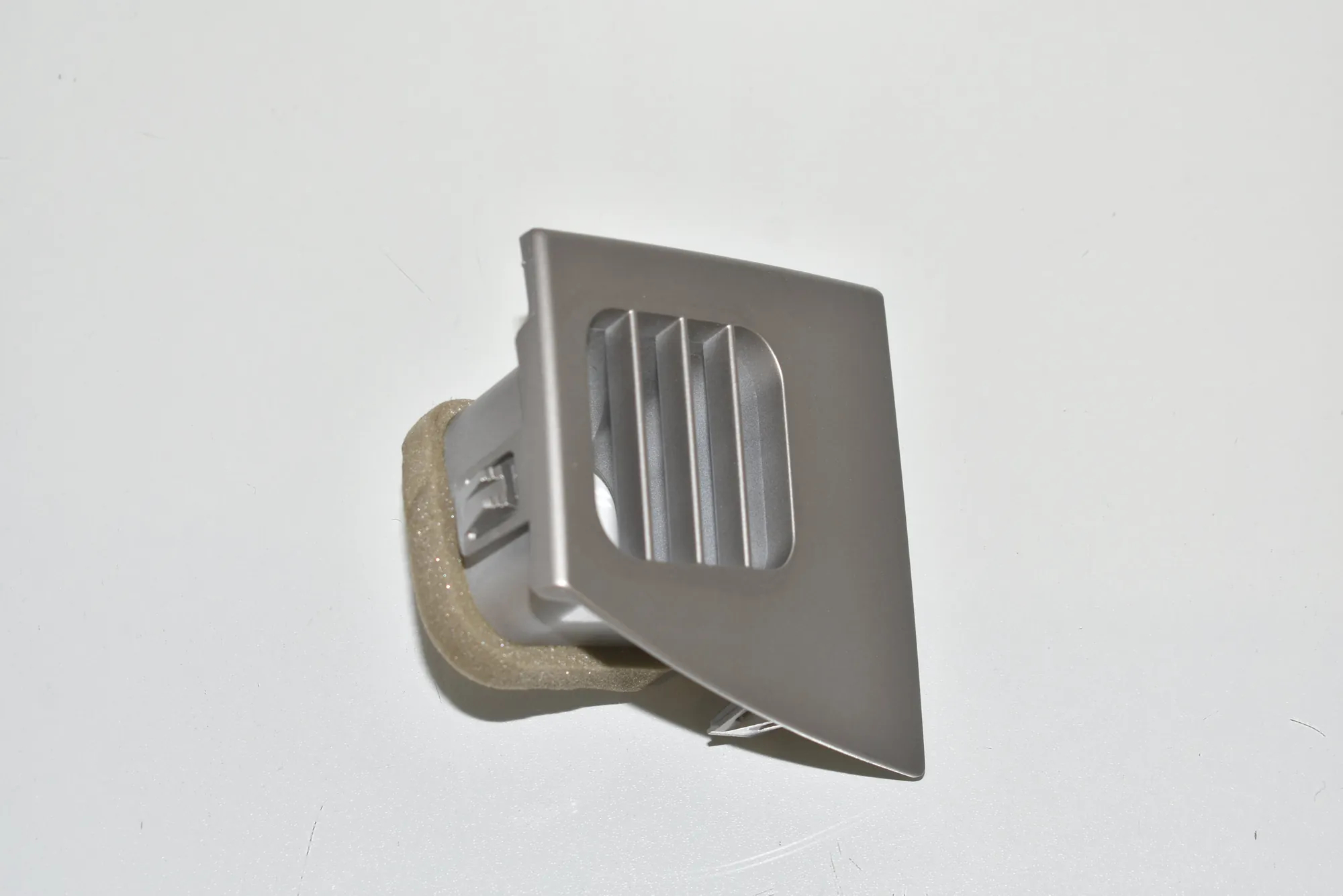 Other Interior Parts – OEM 64227007147 · BMW 7 (E65, E66, E67) 730 Ld 2005 – 2