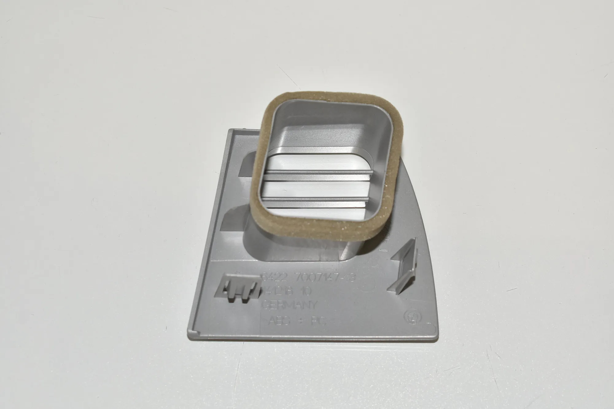 Other Interior Parts – OEM 64227007147 · BMW 7 (E65, E66, E67) 730 Ld 2005 – 3