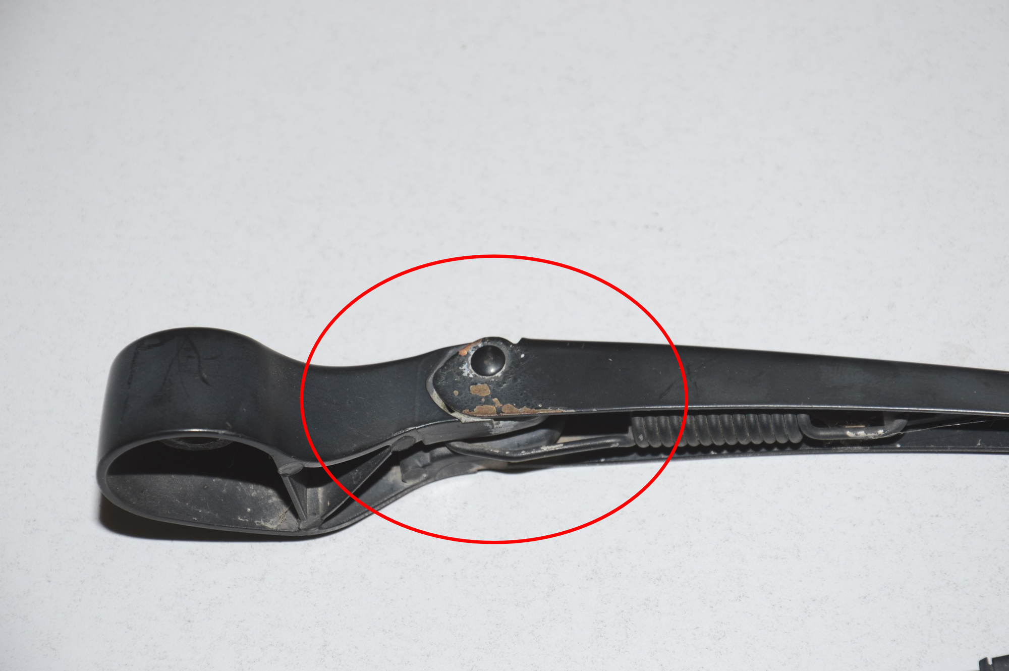 Tailgate Window Wiper Arm – OEM 61627068076 · BMW X5 (E53) 4.6 is 2003 – 5