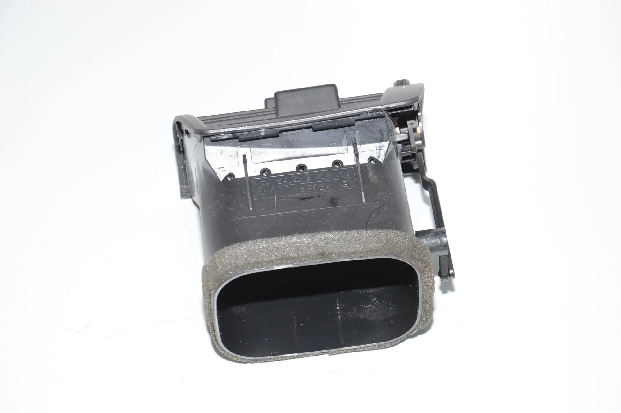 Dashboard Air Vents – OEM 64228402216 · BMW X5 (E53) 4.6 is 2003 – 3
